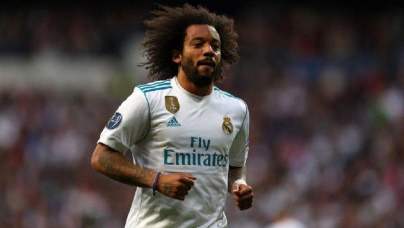 Η «εκτροφή» των        θεατρίνων   και των βουτηχτών