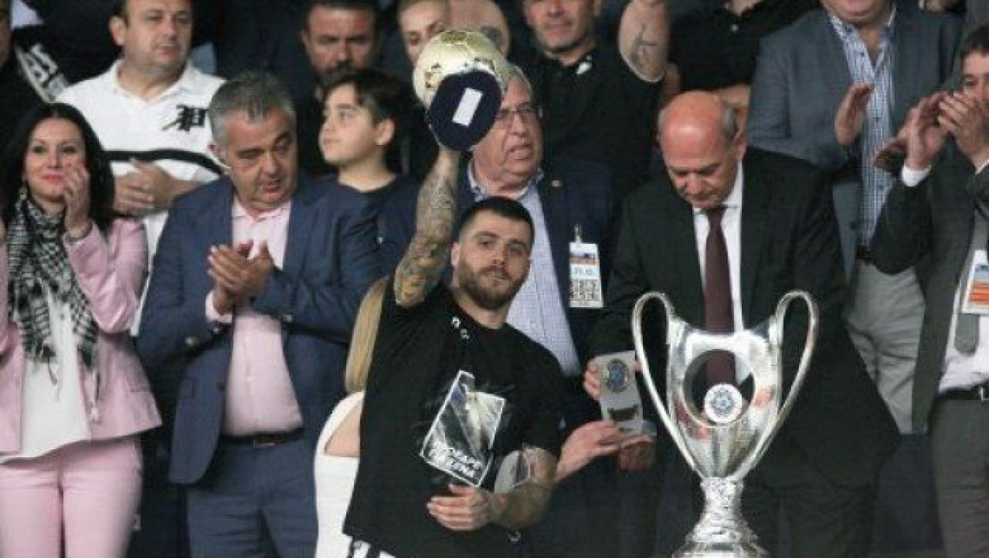 Η βράβευση του Αντελίνο, μέσα από την κάμερα της ΠΑΕ ΠΑΟΚ