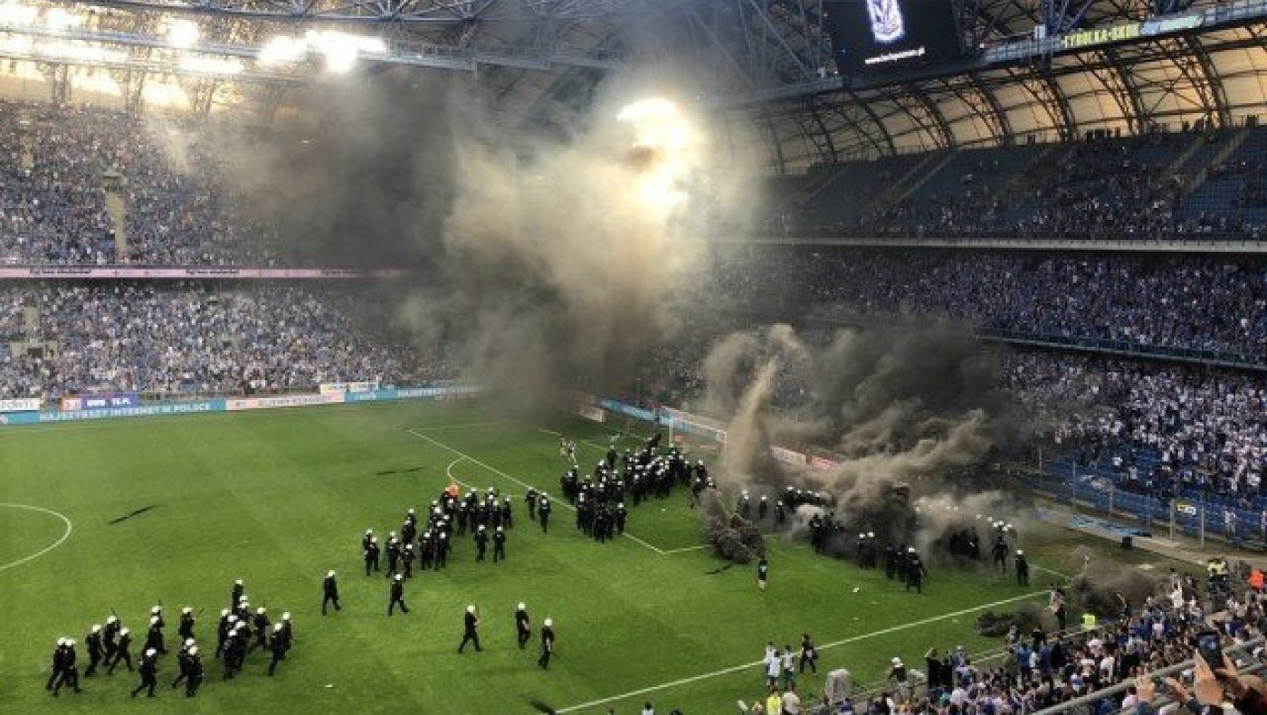 Χαμός στο Πόζναν, το σήκωσε και πάλι η Λέγκια Βαρσοβίας! (VIDEO)