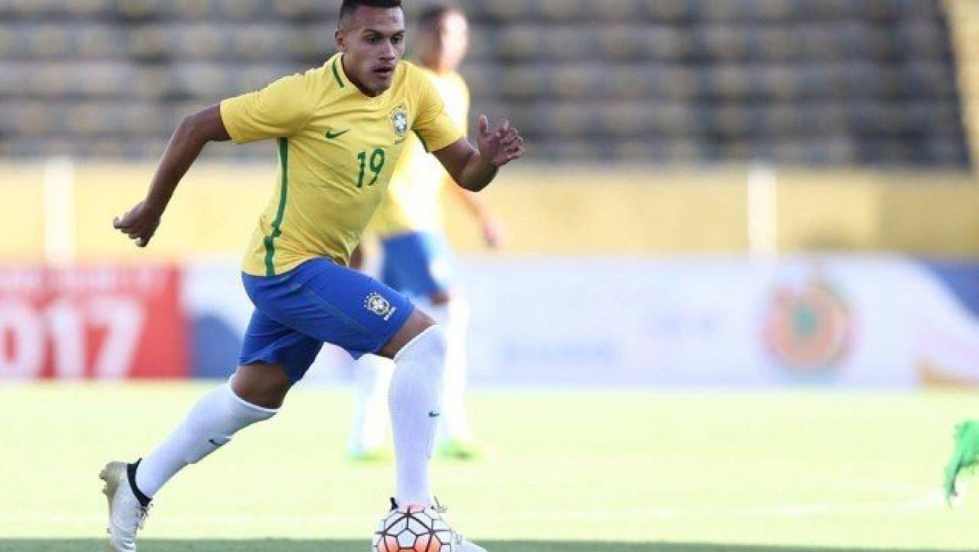 «Στα 2 εκατομμύρια το    κόστος της απόκτησης Ζαμπά»