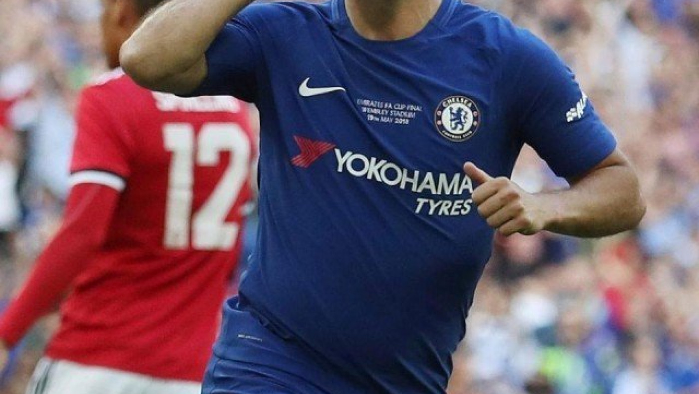 Το σκέφτεται για Ρεάλ ο                        Αζάρ