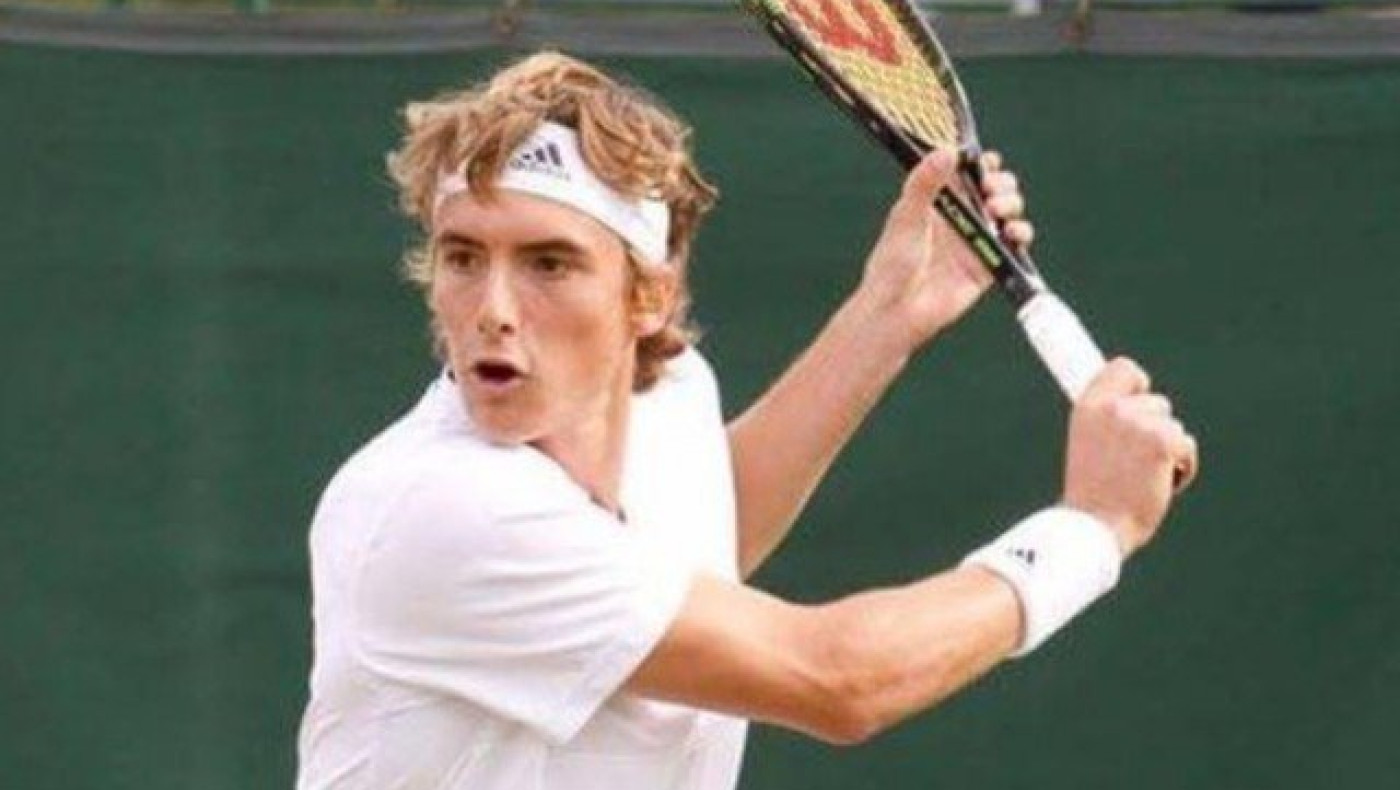 Συνεχίζει           να     γράφει  ιστορία ο Τσιτσιπάς