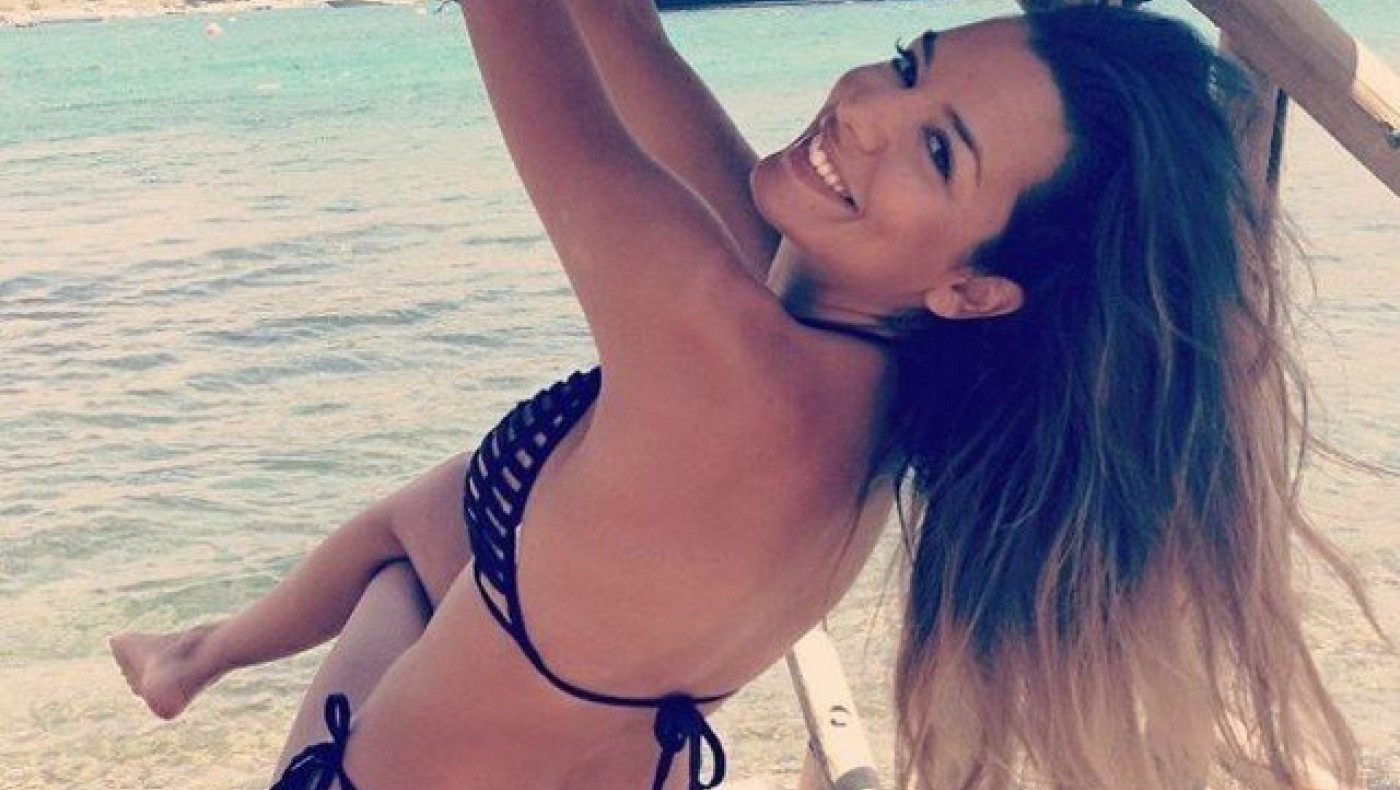Το μπούστο της είναι από άλλο          πλανήτη! (photos)