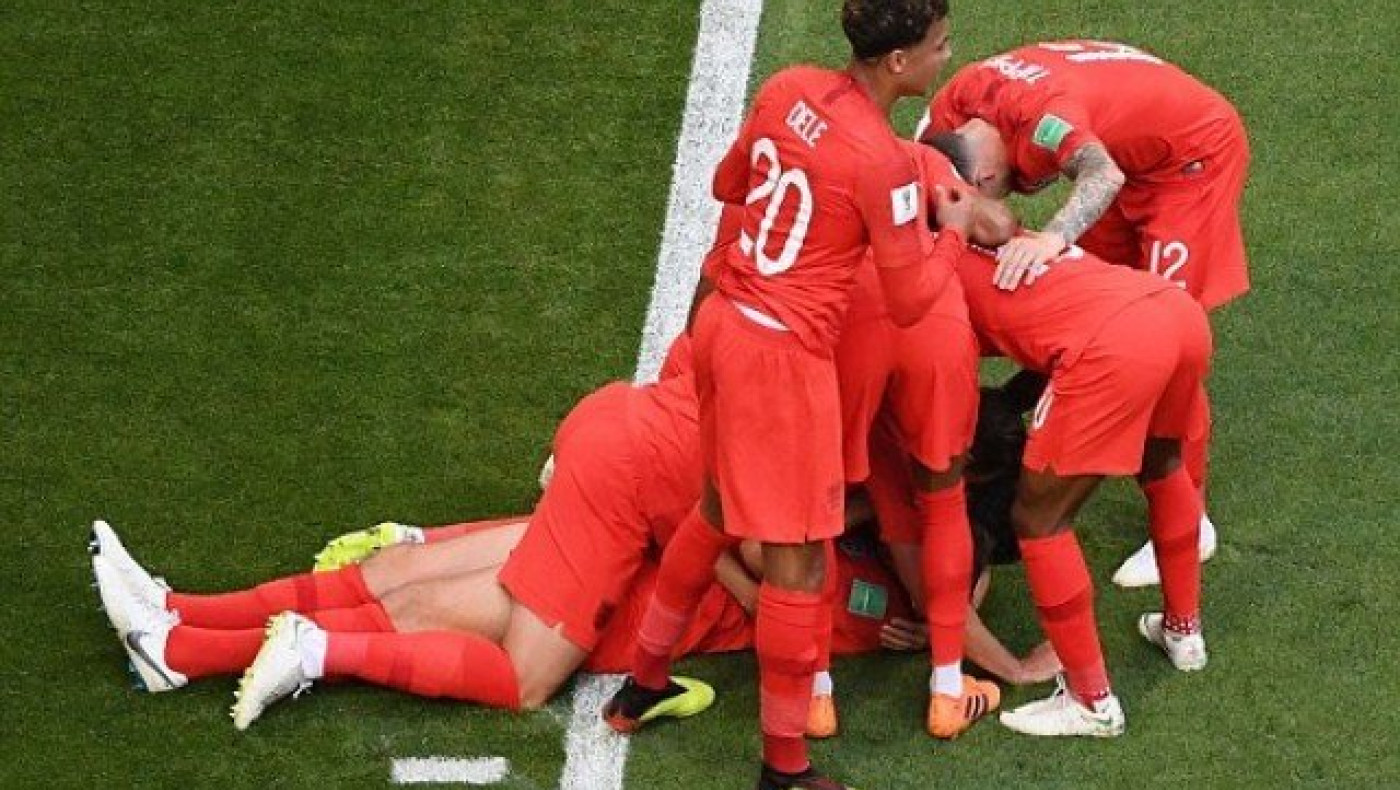 Ακόμη πιο κοντά στο... «It's   coming                        home»!