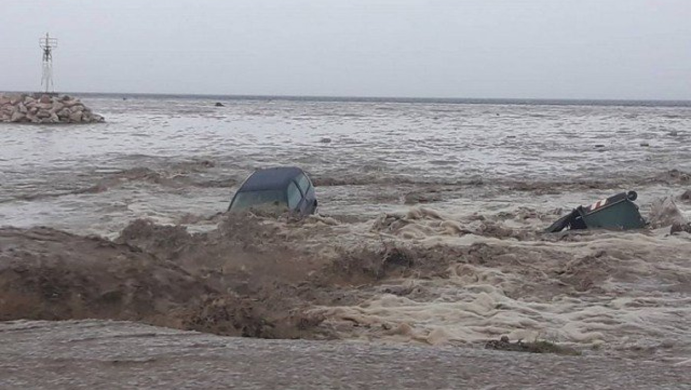 «Πνίγηκε» η Χαλκιδική - Πλημμυρισμένοι δρόμοι & σπίτια (ΦΩΤΟ & ΒΙΝΤΕΟ)