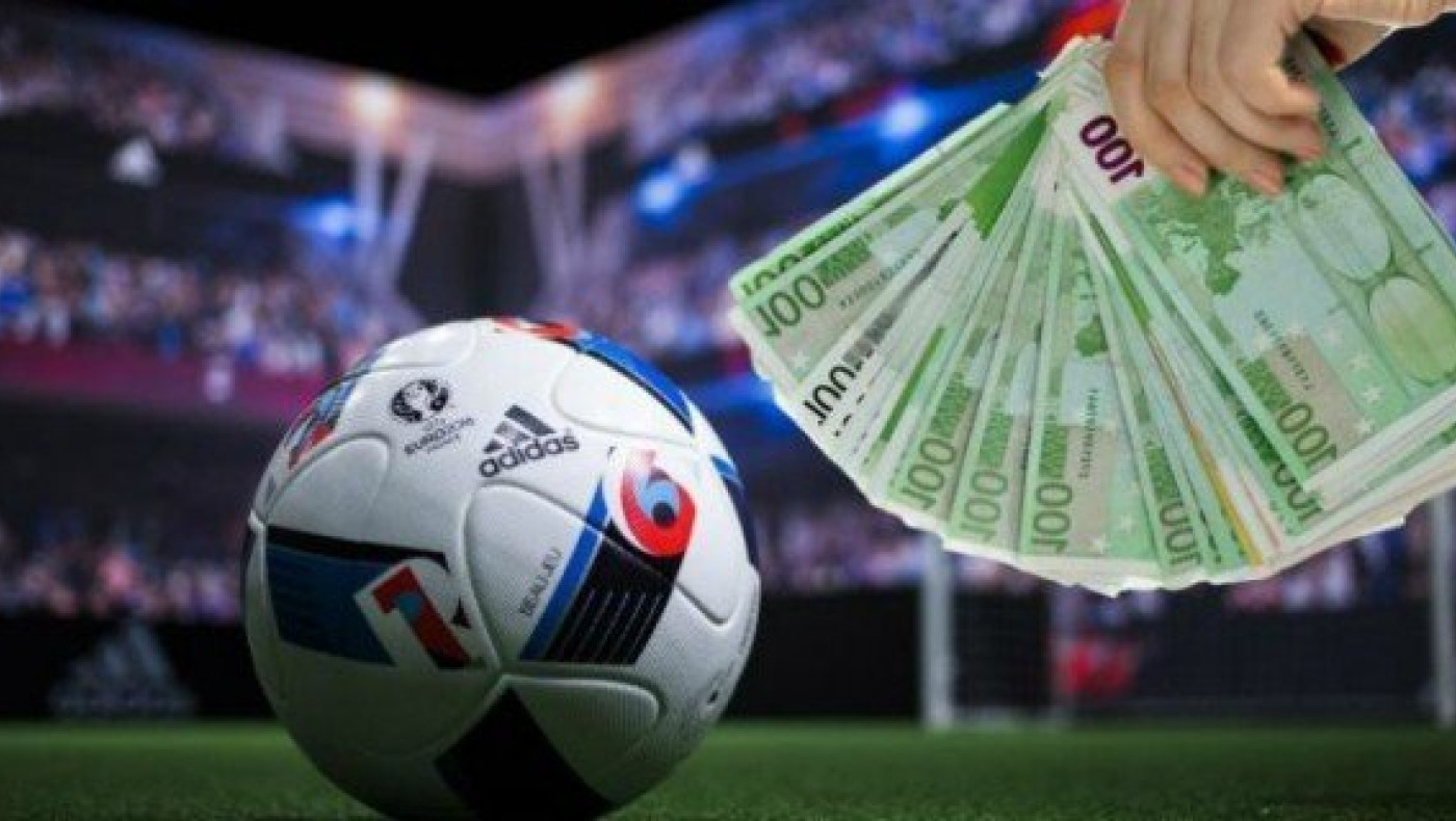 Μείωση της φορολογίας στα συμβόλαια σχεδιάζει η κυβέρνηση