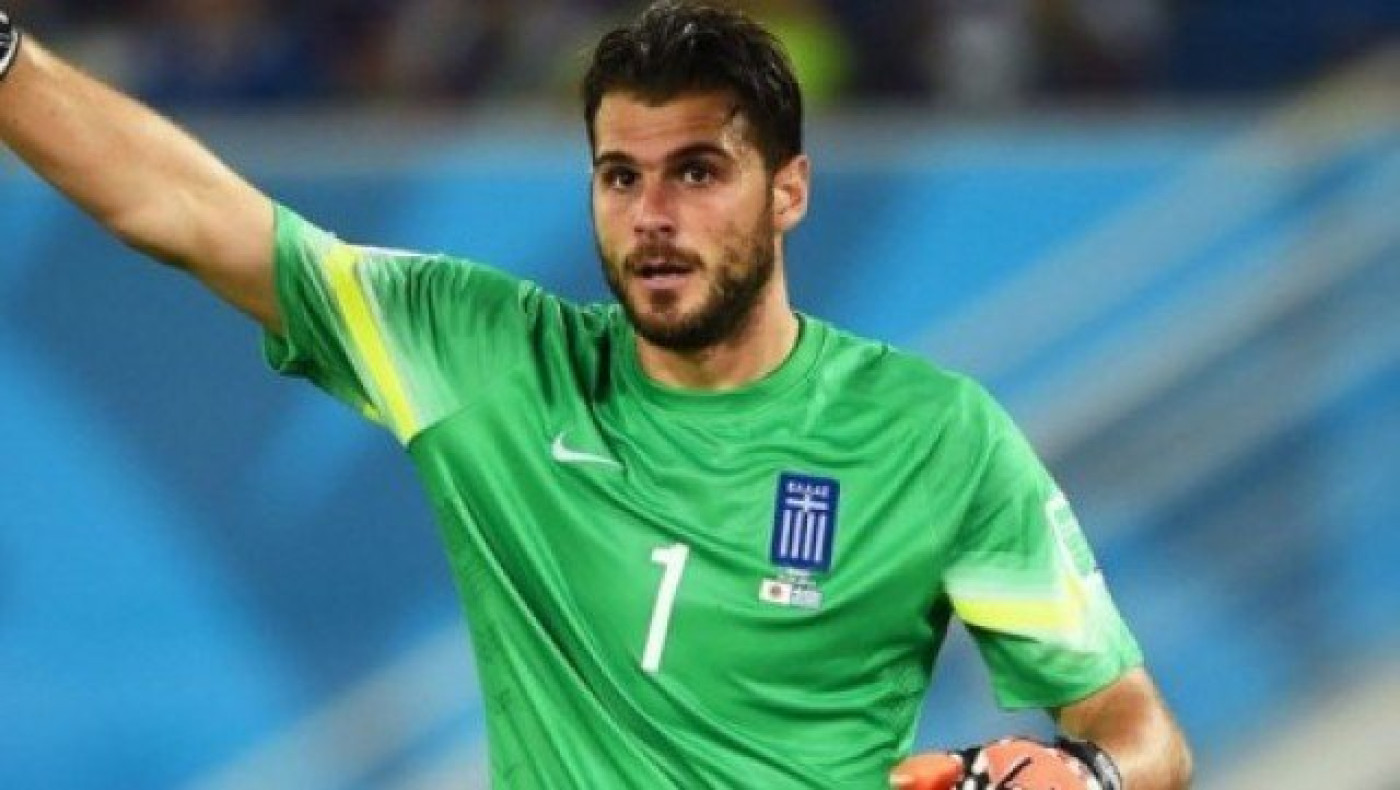 Στη Νάπολι με 35 εκατ. ευρώ ο                               Καρνέζης!