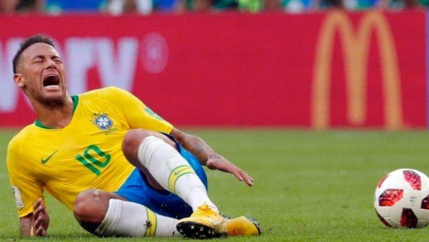 Εχει χιούμορ ο Νεϊμάρ, τρολάρει τις βουτιές του (video)