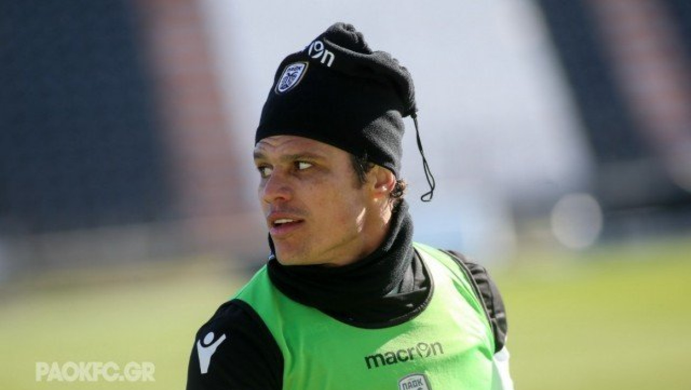 Αυτή είναι η νέα ομάδα του Αζεβέδο                     (pic)