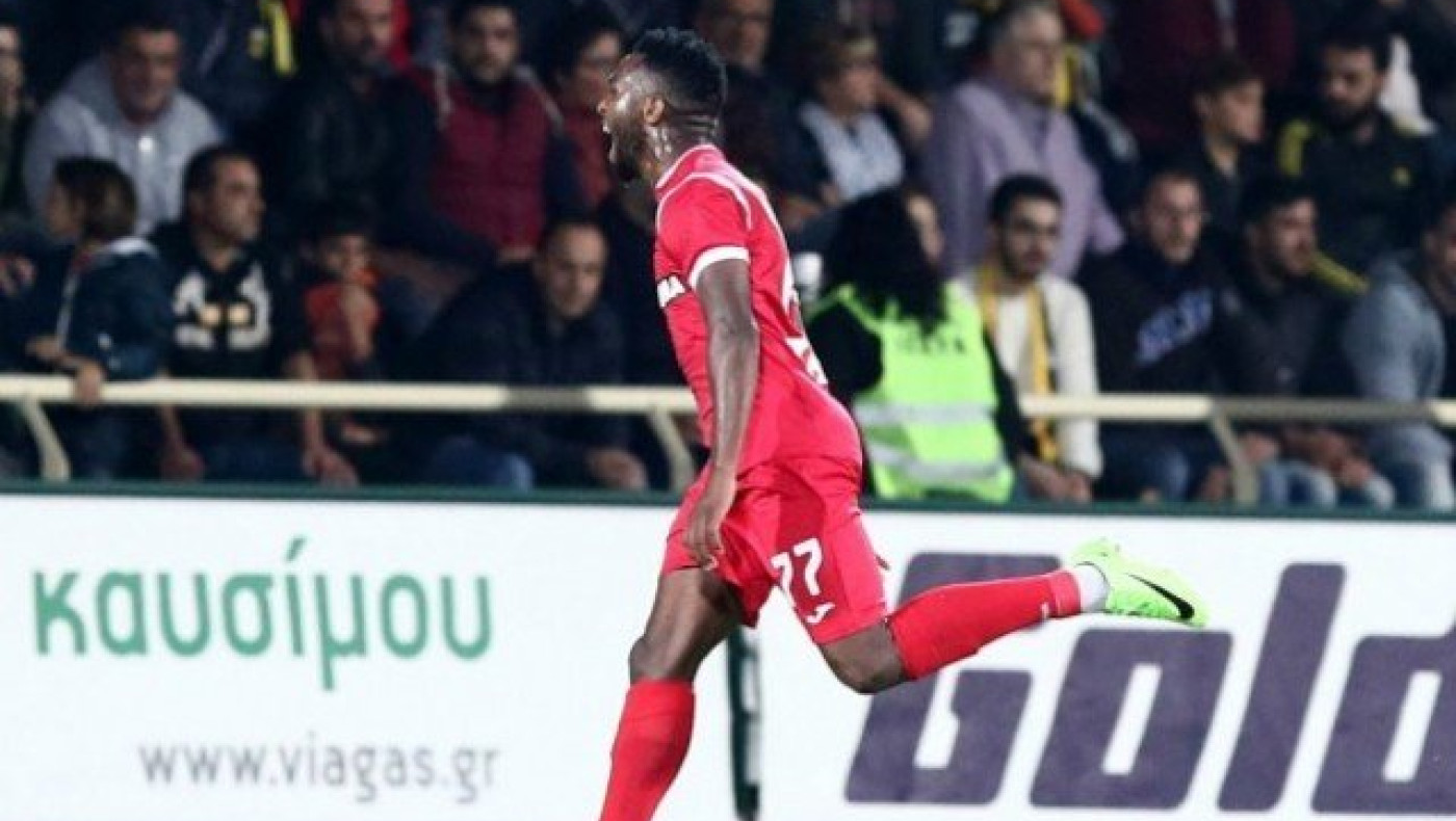 Νυστέρι για τον                              Μπρίτο