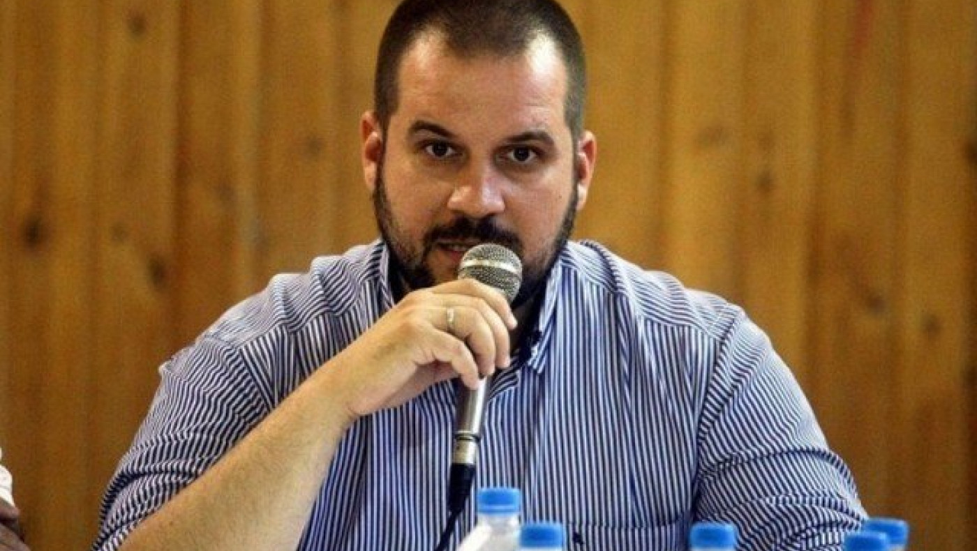 «Είμαι σε συζητήσεις,        σε 2-3 μέρες θα ξέρω»