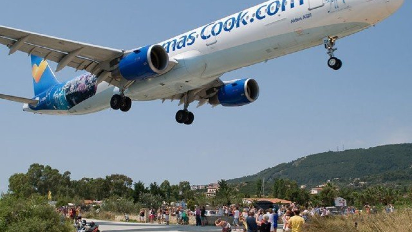 Σκιάθος: 12χρονος εκτινάχθηκε και τραυματίστηκε από αέρια αεροπλάνου