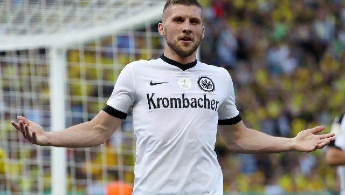 Ανανέωσε με την Αϊντραχτ                       ο Ρέμπιτς