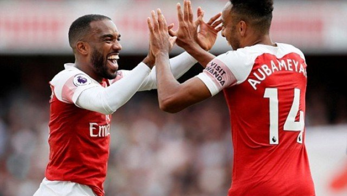 Έσπασε το ρόδι η Άρσεναλ, απέδρασε από το «Σεντ Μέρις» η Λέστερ