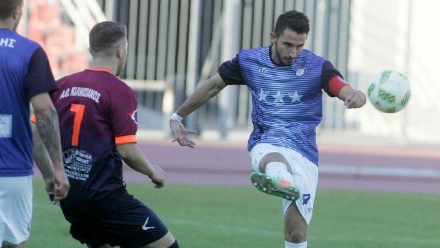 Ενα βήμα πριν από       τις υπογραφές με Καραντασιάδη