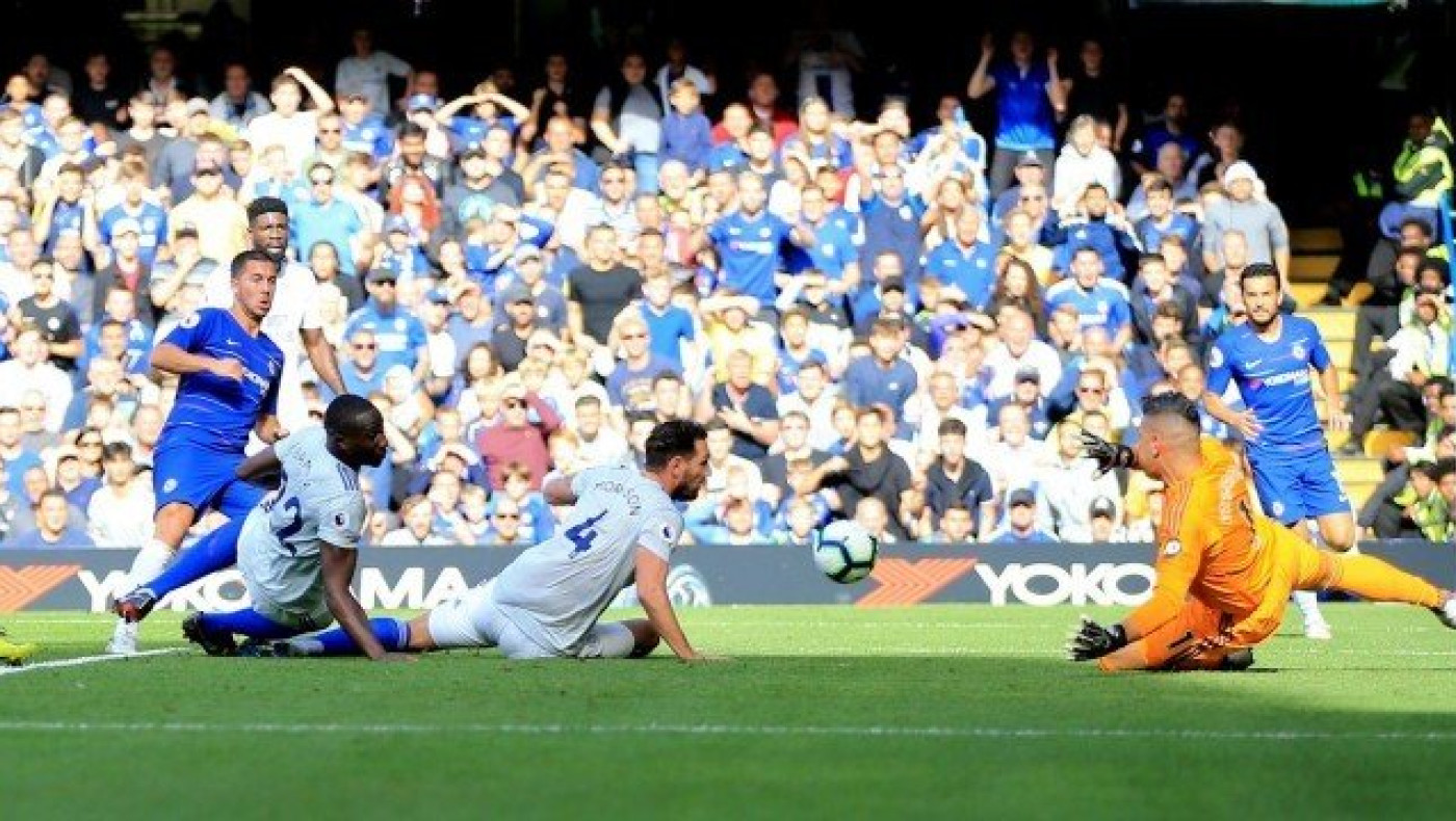 Ο Αζάρ      είναι… on                    fire (vds)