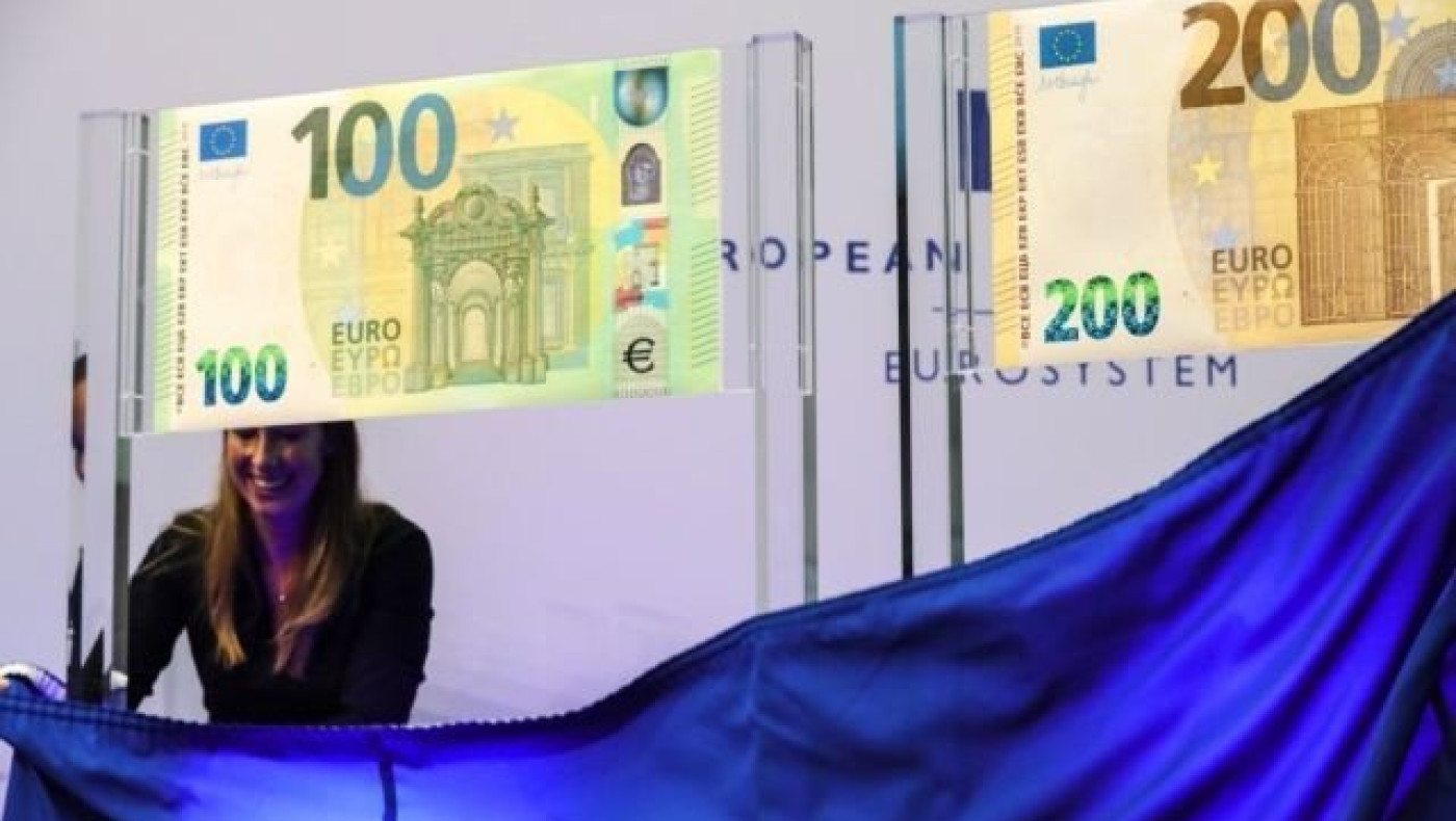 Τα νέα χαρτονομίσματα των 100 και 200 ευρώ παρουσίασε η ΕΚΤ