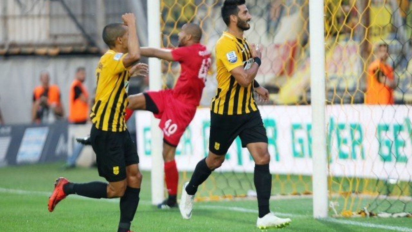 Το πάρτι                             συνεχίζεται...