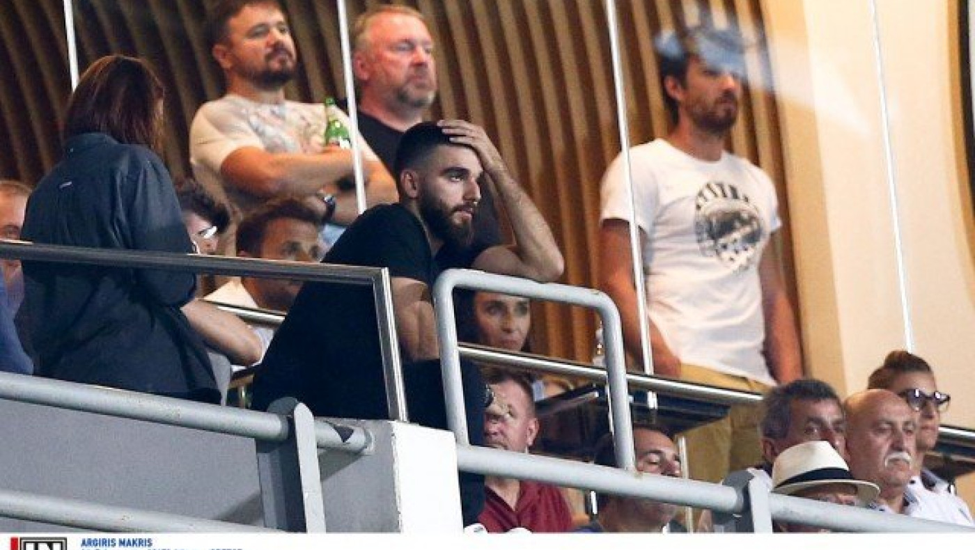 Έτσι έζησε το μεγάλο παιχνίδι της Τούμπας ο Γ. Σαββίδης (pics)