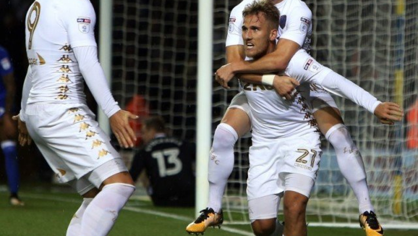 Στο διπλό έχω τη Λανς, στο διπλό την Σουίντον, στον άσο την Καρλάιλ