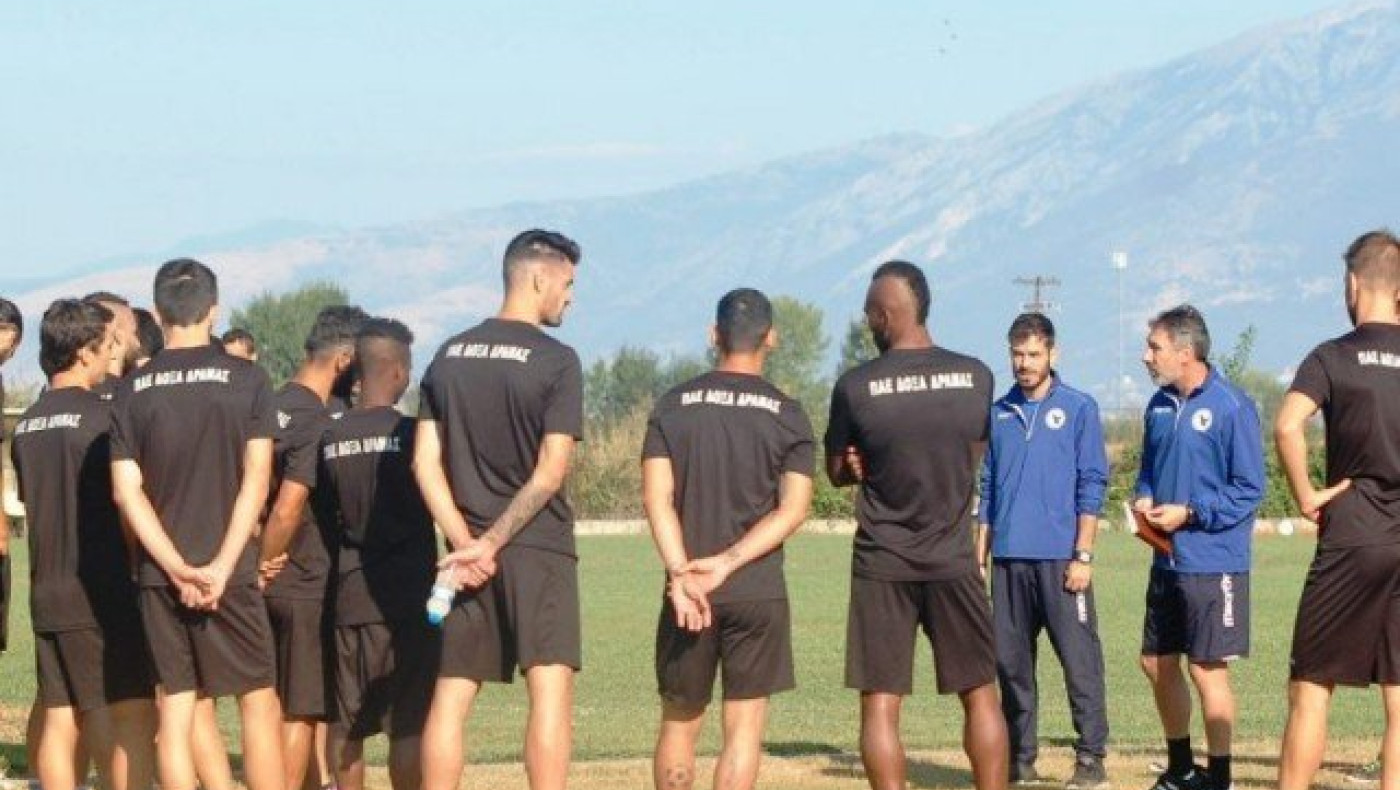 «Εδωσα εντολή στον Βεργέτη να κρεμάσει δελτία στα... μανταλάκια»