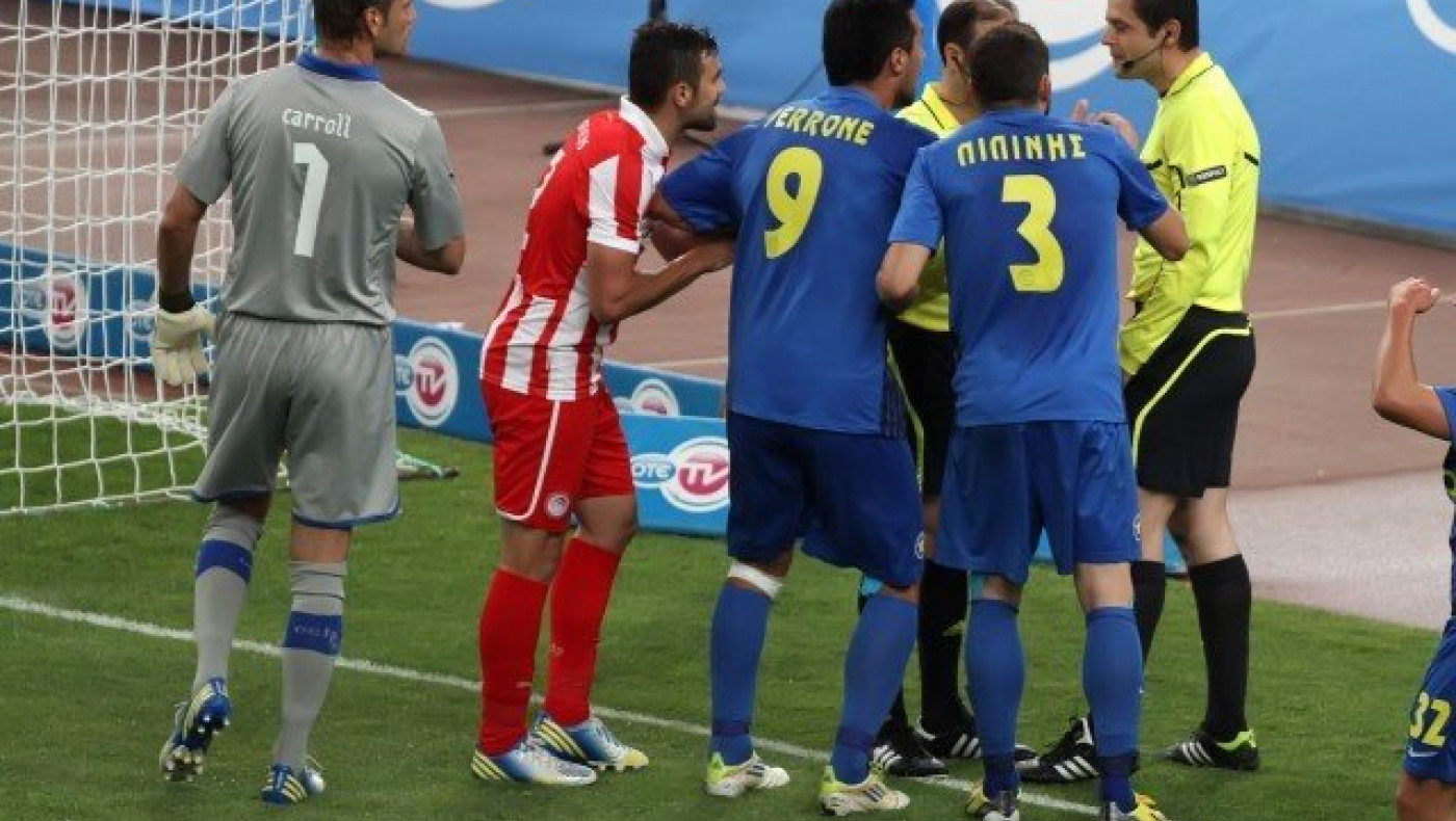 Συνεχίζουν          προκλητικά να παγιδεύουν τον ΠΑΟΚ