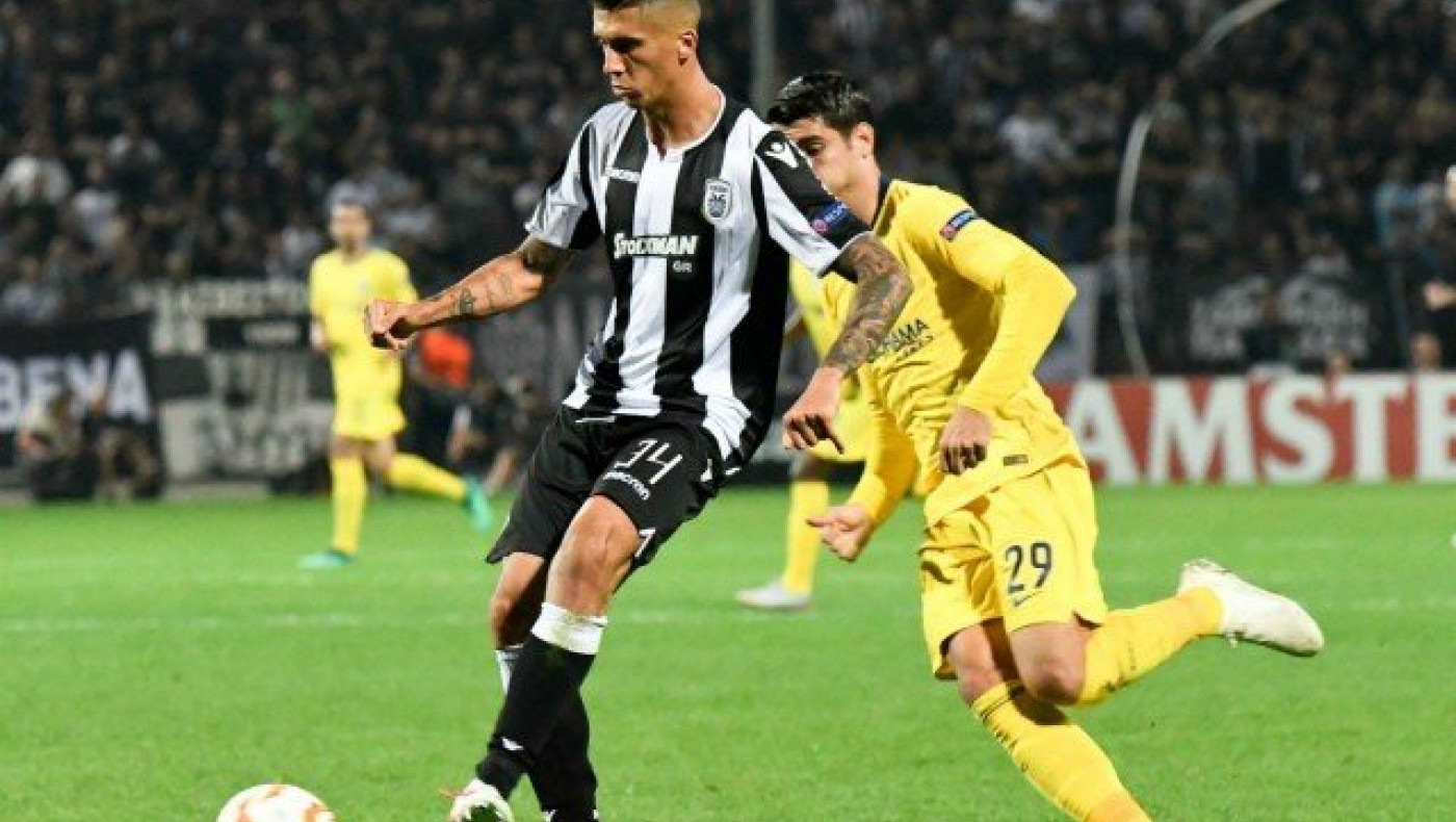 Εβγέν, μίλα με έργα    κι ουχί με           λόγια!