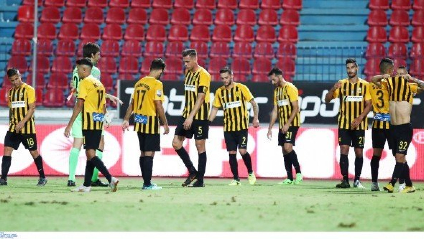 Πνίγηκε             σε μια              κουταλιά νερό