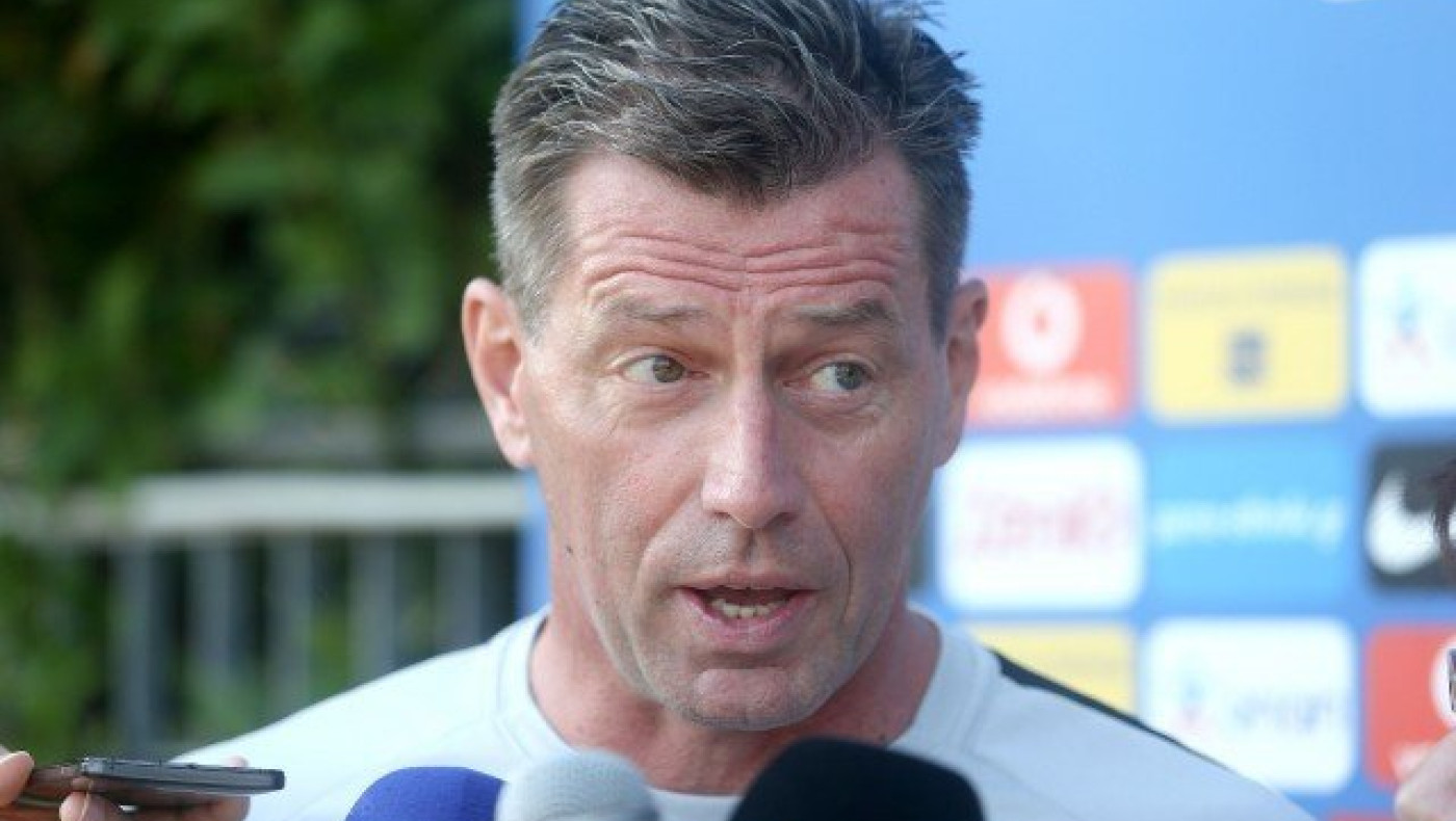 Η στοχοποίηση του Σκίμπε       και ο ηγέτης των αποδυτηρίων