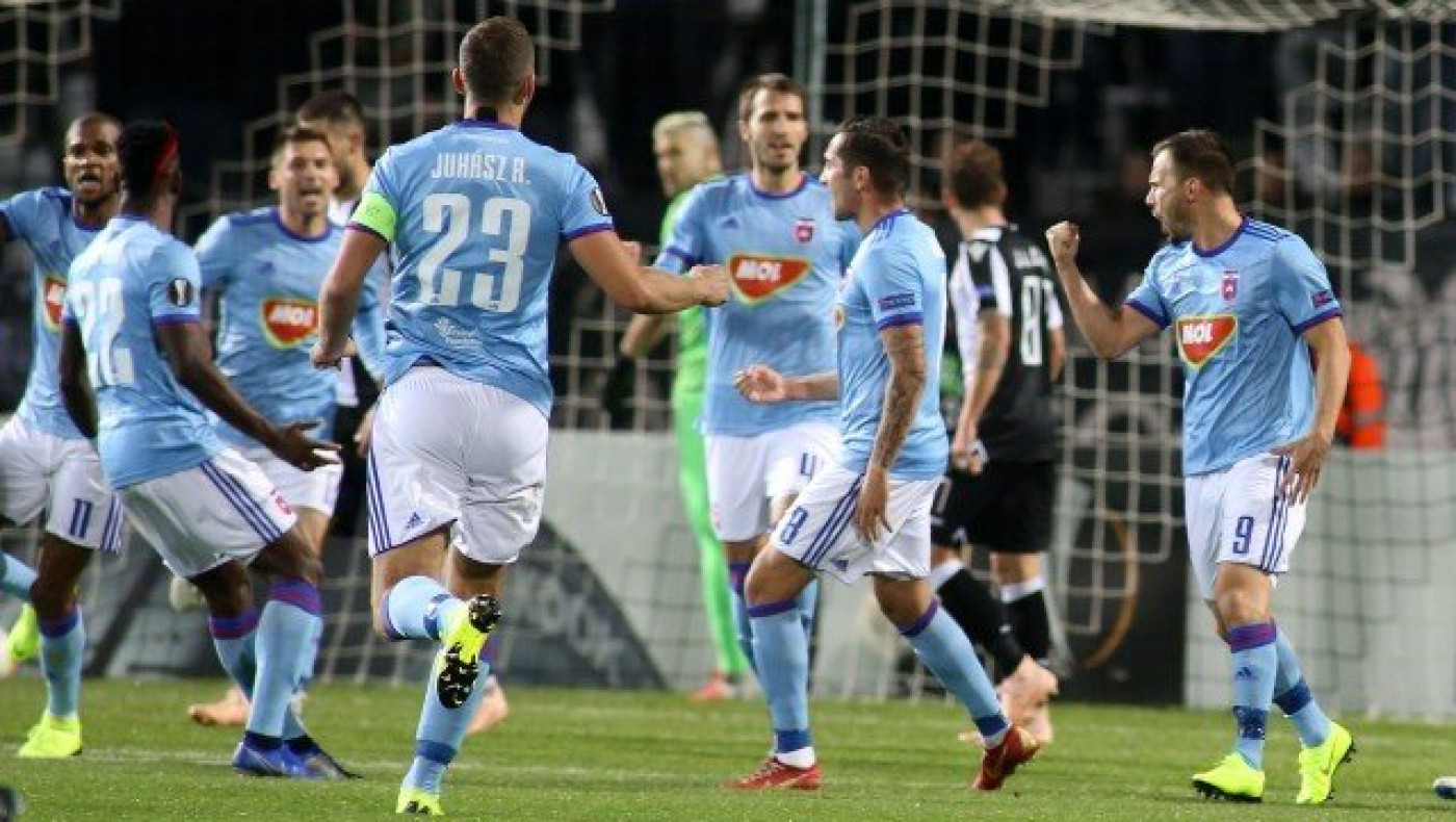 Χωρίς                              σφυγμό και ρόλους