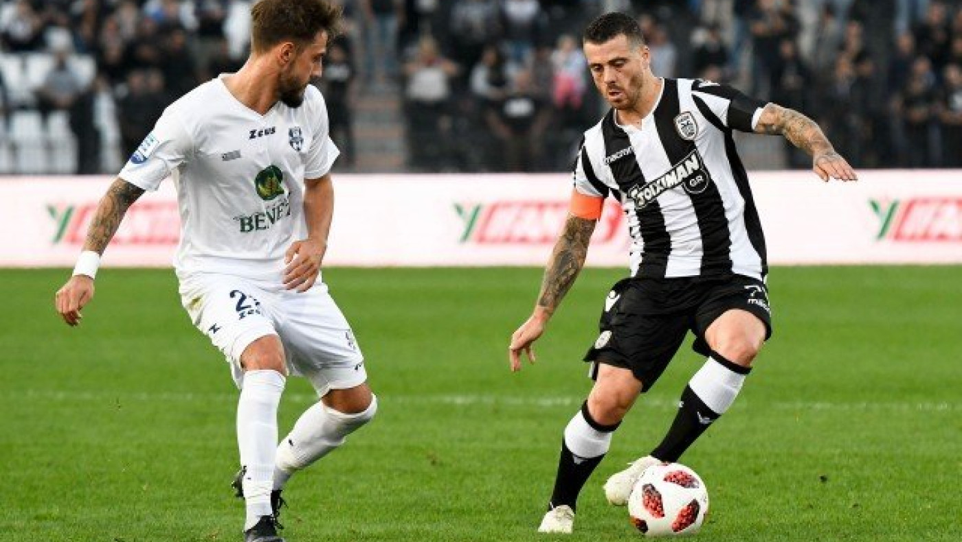 Ο Βιεϊρίνια αποκαλύπτει τα «μυστικά» των αποδυτήριών (vid)