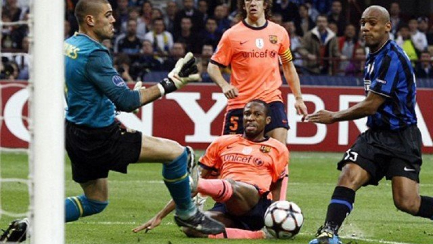 Και οι κωλοτούμπες, πέφτουν                σύννεφο…