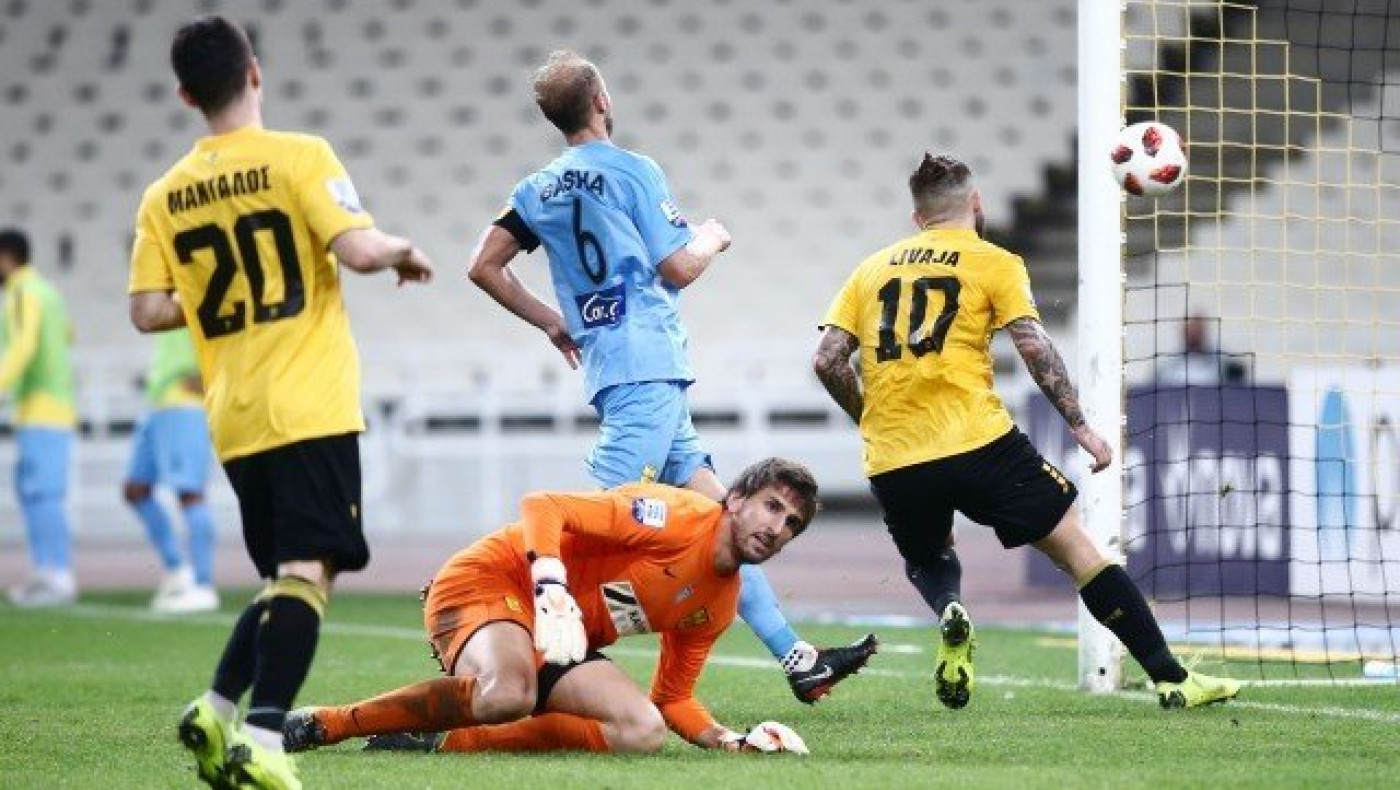 Το βαρύ τίμημα της                         αφέλειας