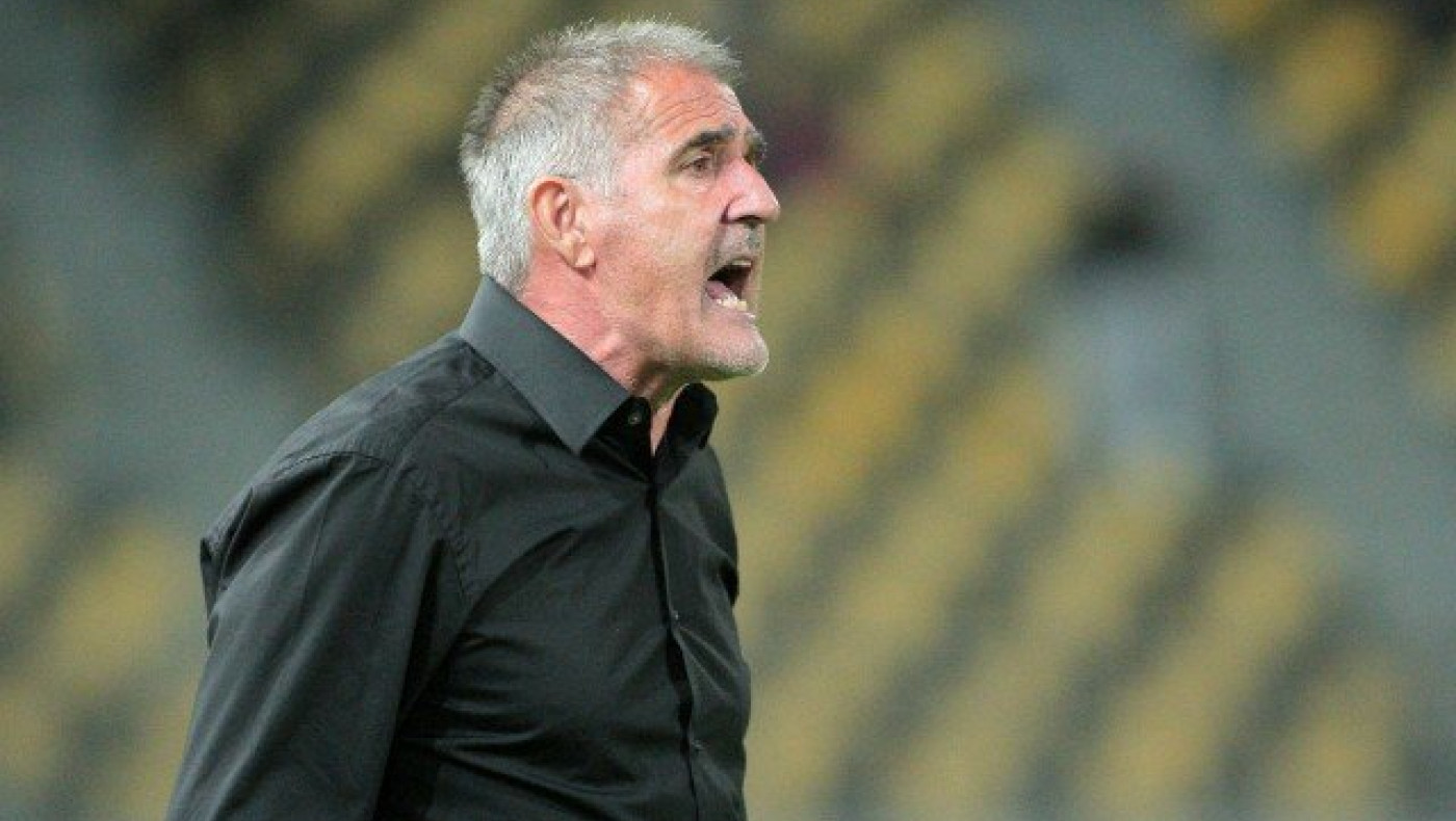 Η διγλωσσία του κ. Ερέρα                στραπατσάρει το προφίλ του