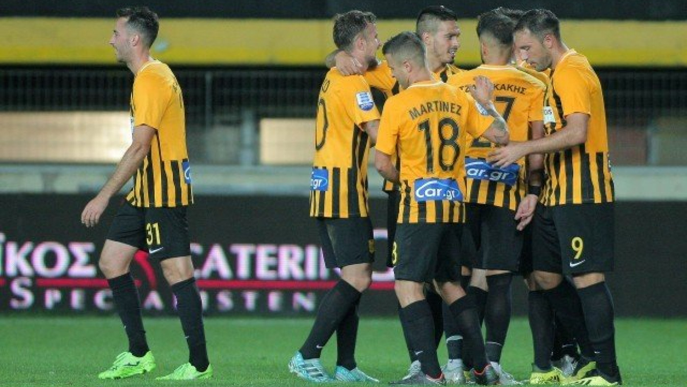 Σκέφτεται  την…                            έκπληξη