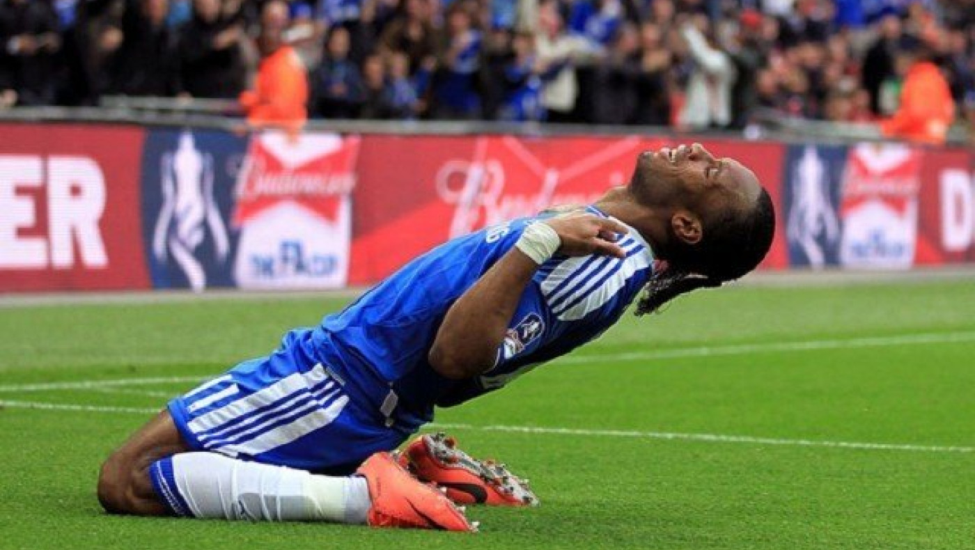 Η Μπάγερν Μονάχου τιμά                 τον Ντρογκμπά (pic)