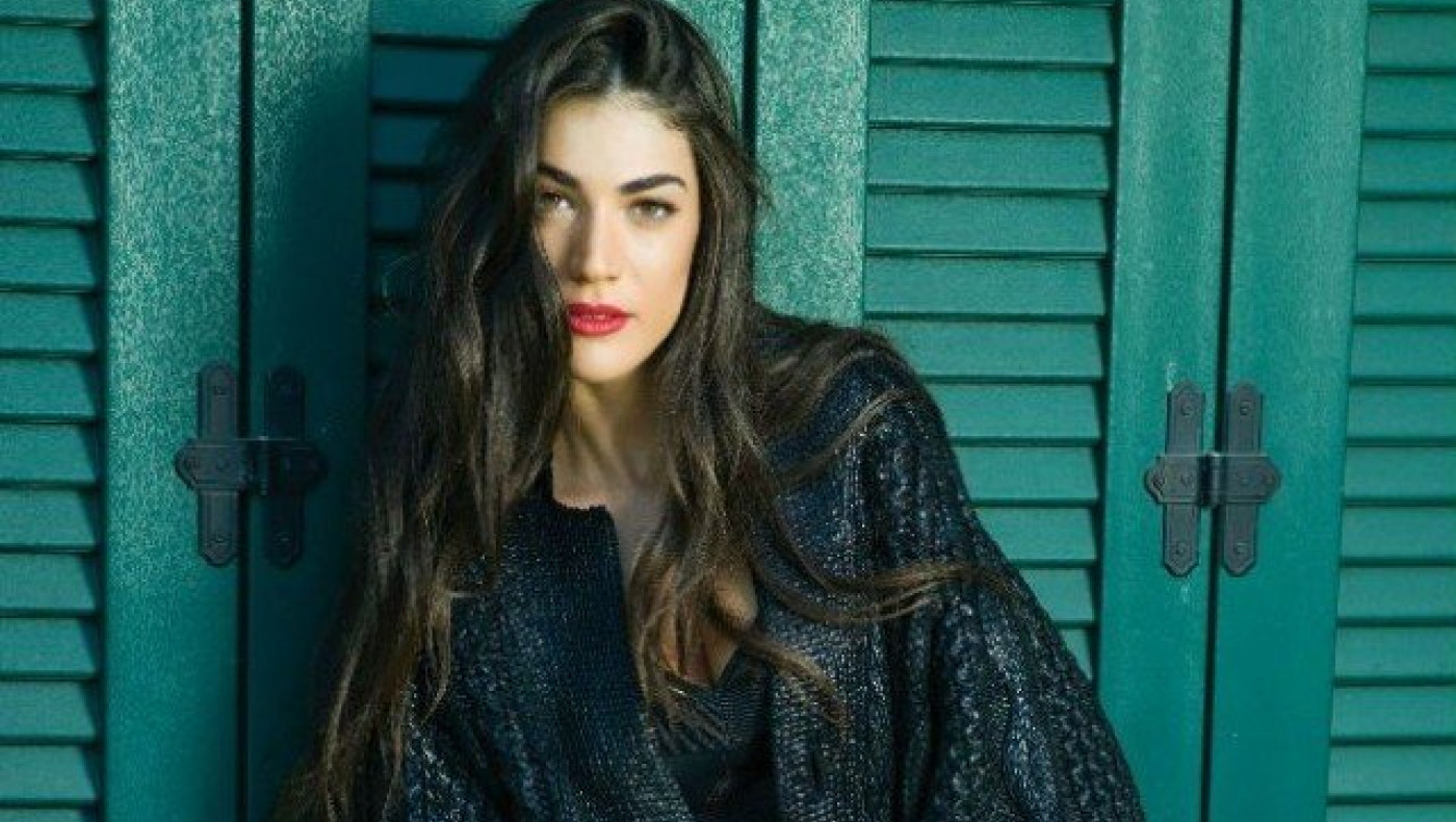 Η Ήβη Αδάμου είναι θεά και ως... ξανθιά!             (ΦΩΤΟ)