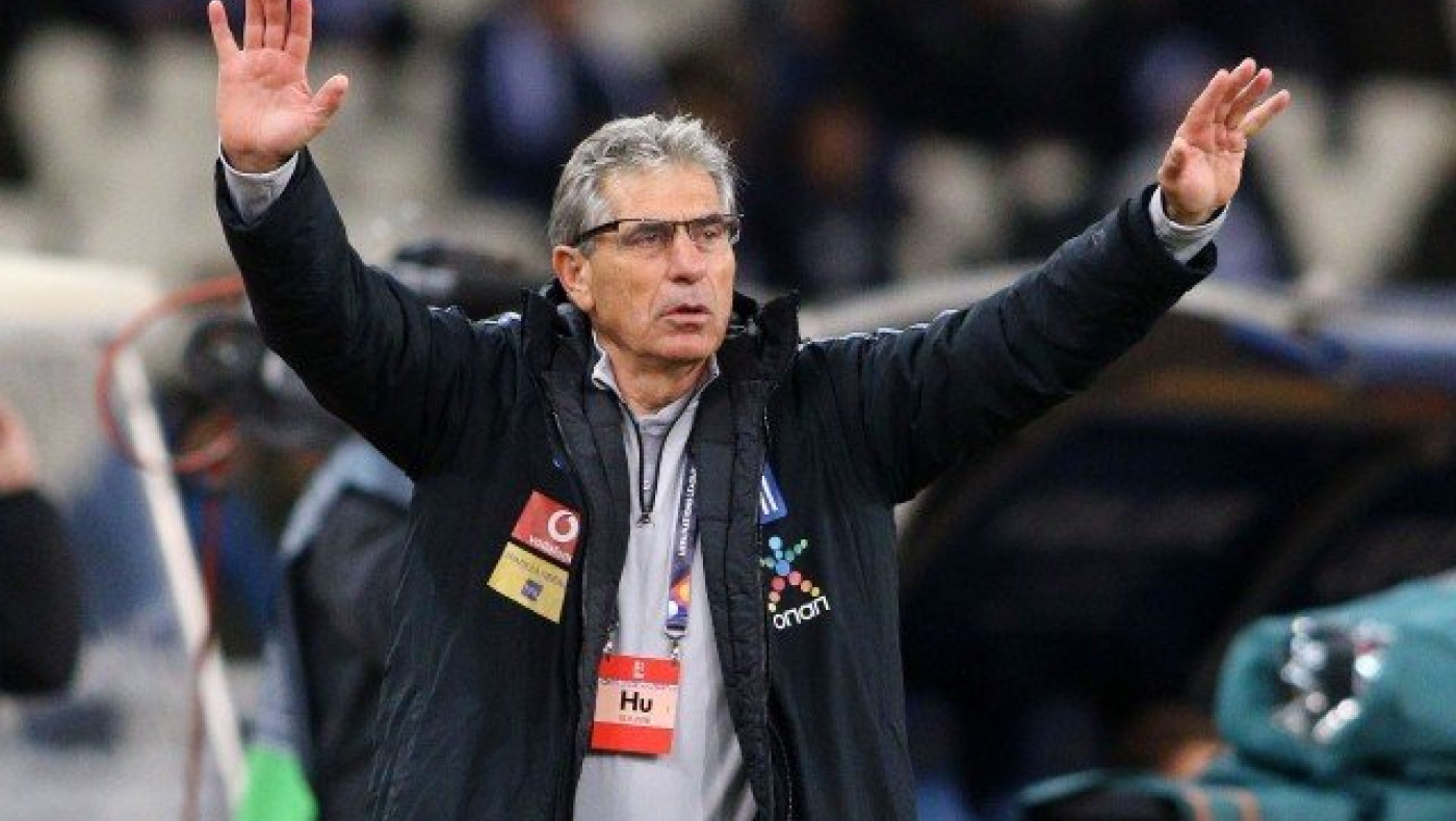 Τουλάχιστον ας κάνει ομάδα  που θα παίρνει αποτελέσματα