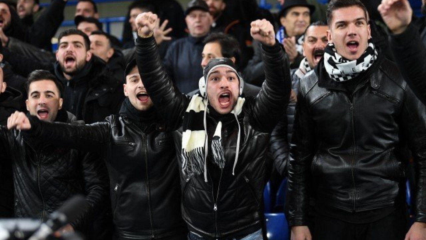 Η εντυπωσιακή κερκίδα του ΠΑΟΚ στο Στάμφορντ Μπριτζ (pics)