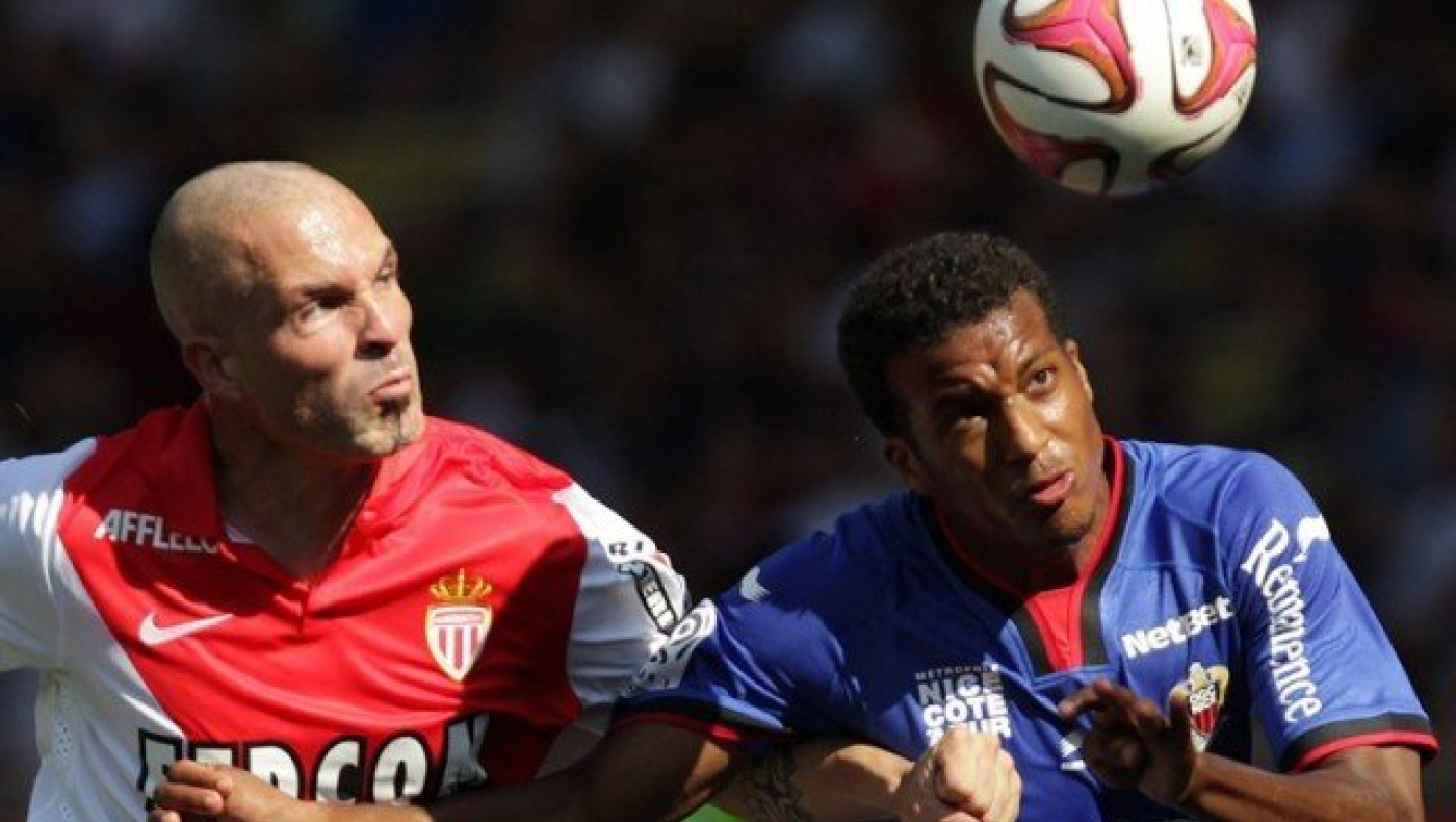 Στο Χ η Ρετζίνα,  στο Χ η Κάιζερ Τσιφς,  στο Χ και η Μαρσέιγ   