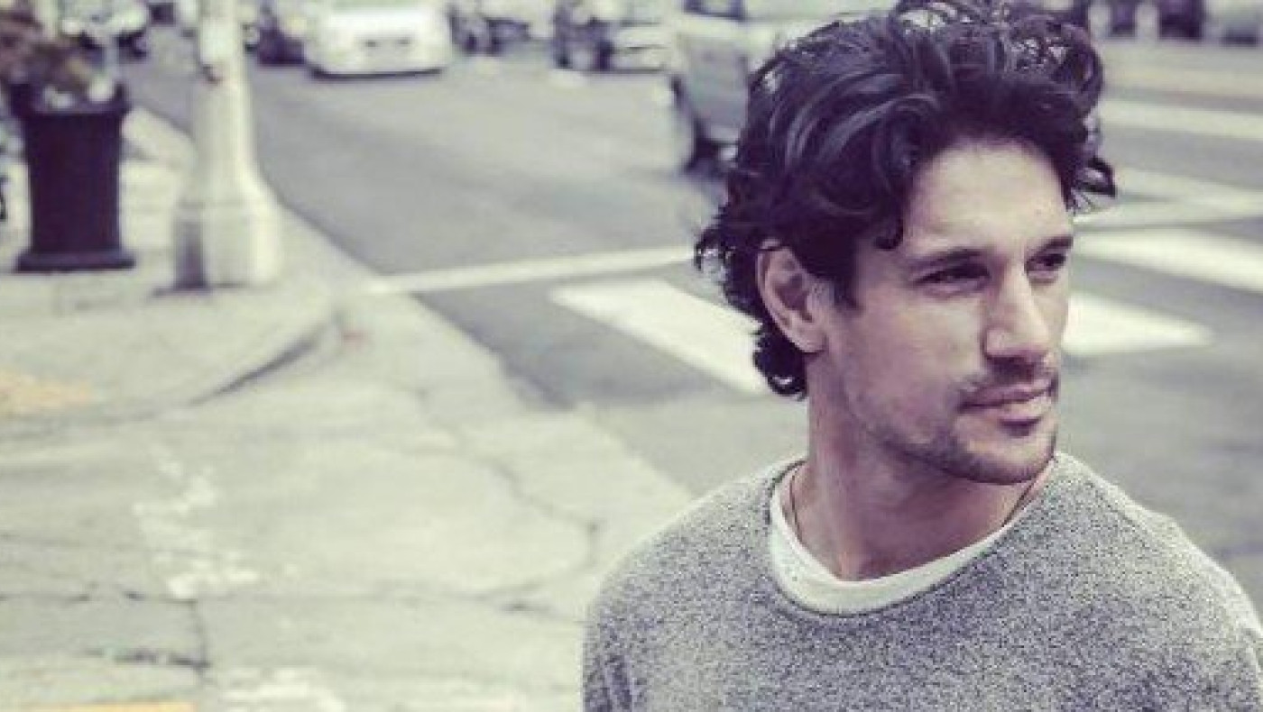 Ο Πάνος Βλάχος δημοσίευσε μία... ανήθικη πρόταση που δέχθηκε! (ΒΙΝΤΕΟ)