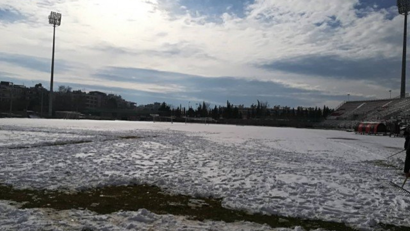 Το                               χιόνι ...πλήττει τη Football League