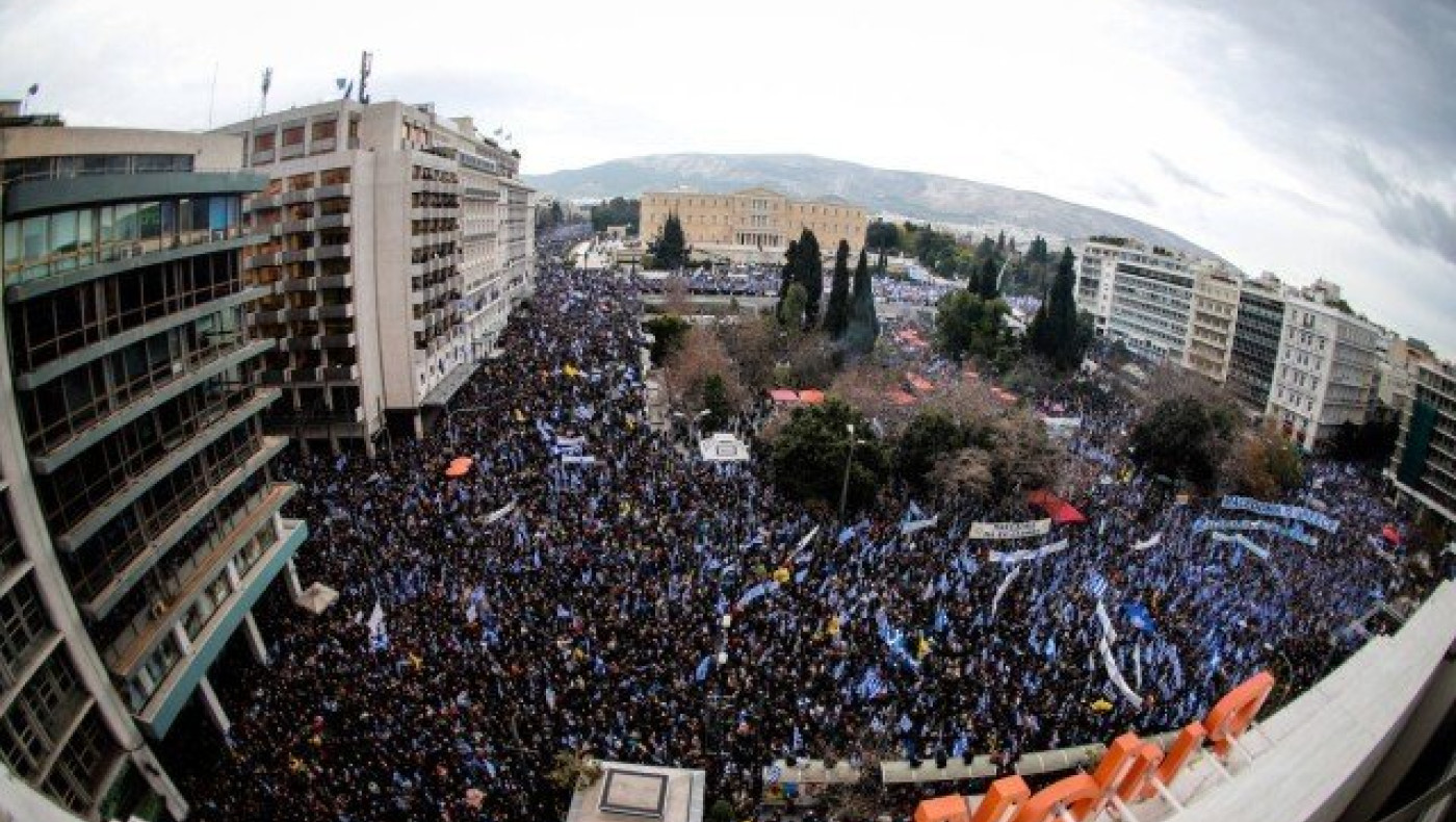Η                           ντροπή, της      ντροπής…