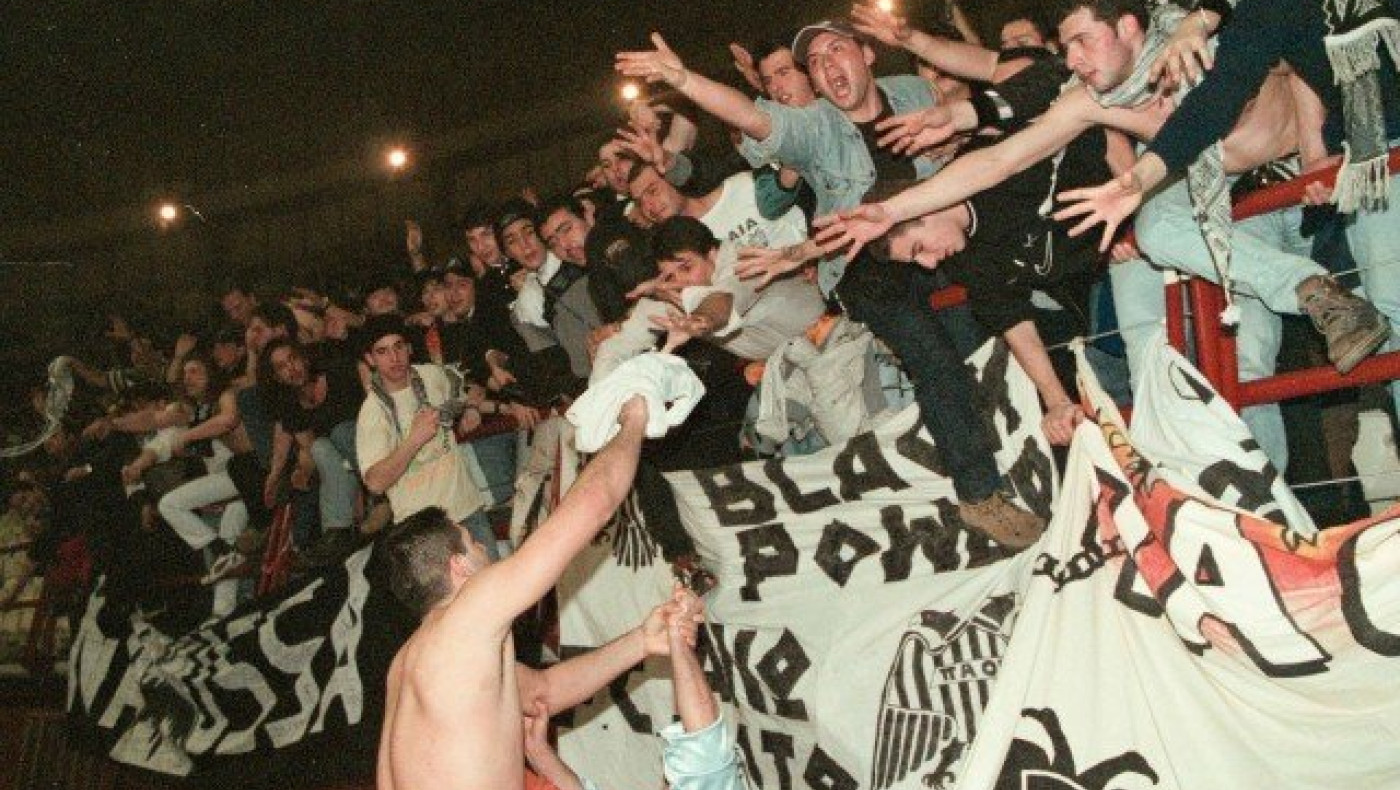 Σαν σήμερα πριν           20 χρόνια ο ΠΑΟΚ πανηγύριζε στο ΣΕΦ! (pics)