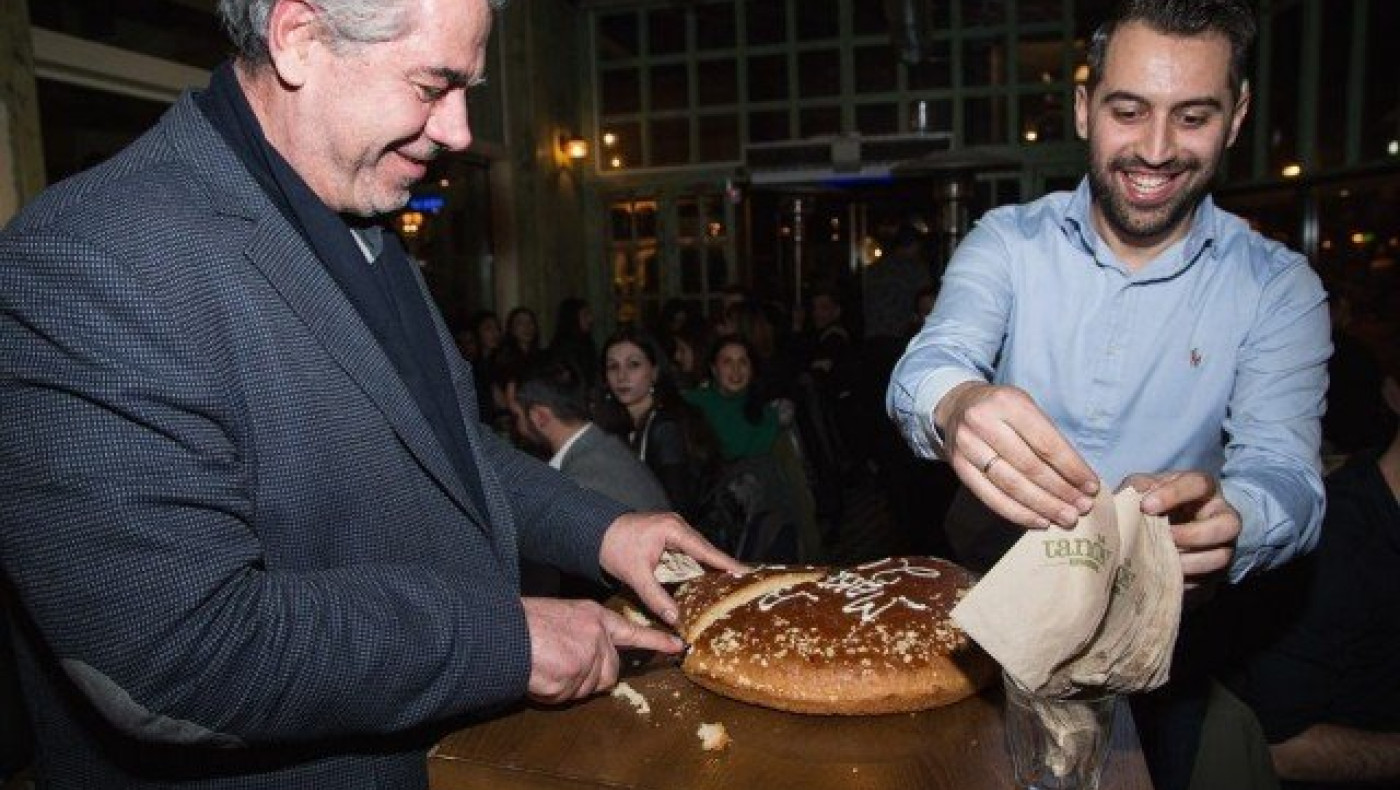 Photogallery από την κοπή πίτας του       Μακεδονικού!