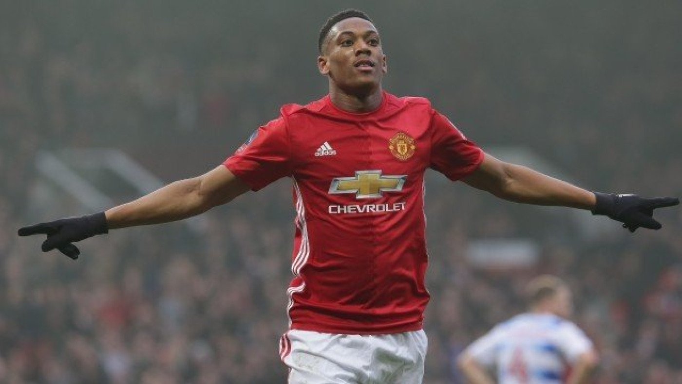 Έκλεισε μέχρι                         το 2024 ο Μαρσιάλ
