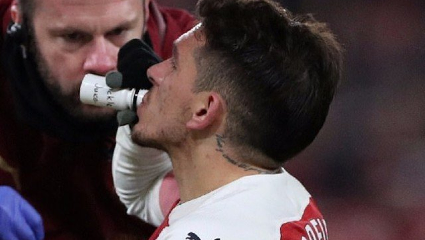 Χυμός πίκλας: Το νέο... υπερποτό των σταρς της Πρέμιερ Λιγκ (pics)