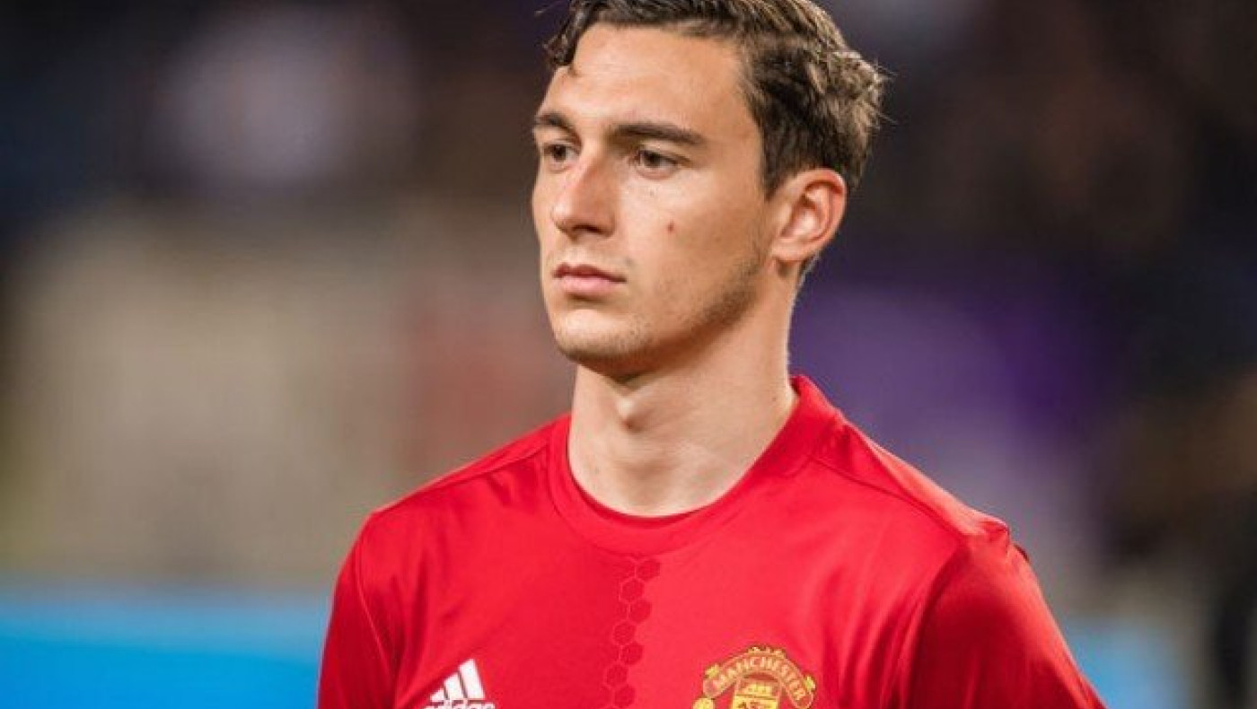 Μια ανάσα                        από Νταρμιάν η Γιουβέντους