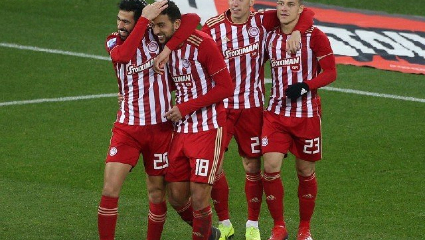 Εύκολη νίκη του Ολυμπιακού, μείωσε στους 7 τη διαφορά από τον ΠΑΟΚ