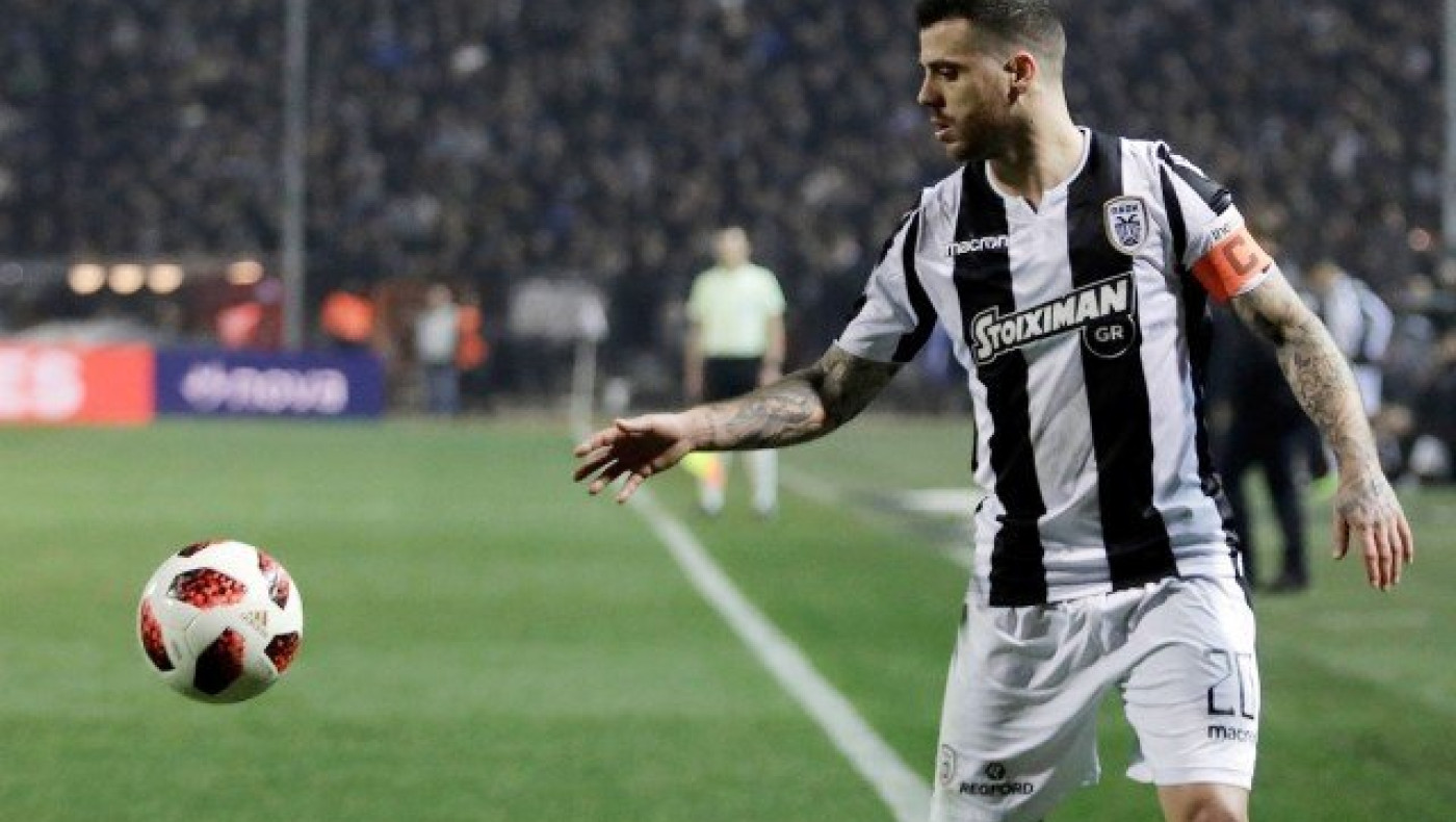 Ψηλά στον ασπρόμαυρο ιστό για πολλά        χρόνια!